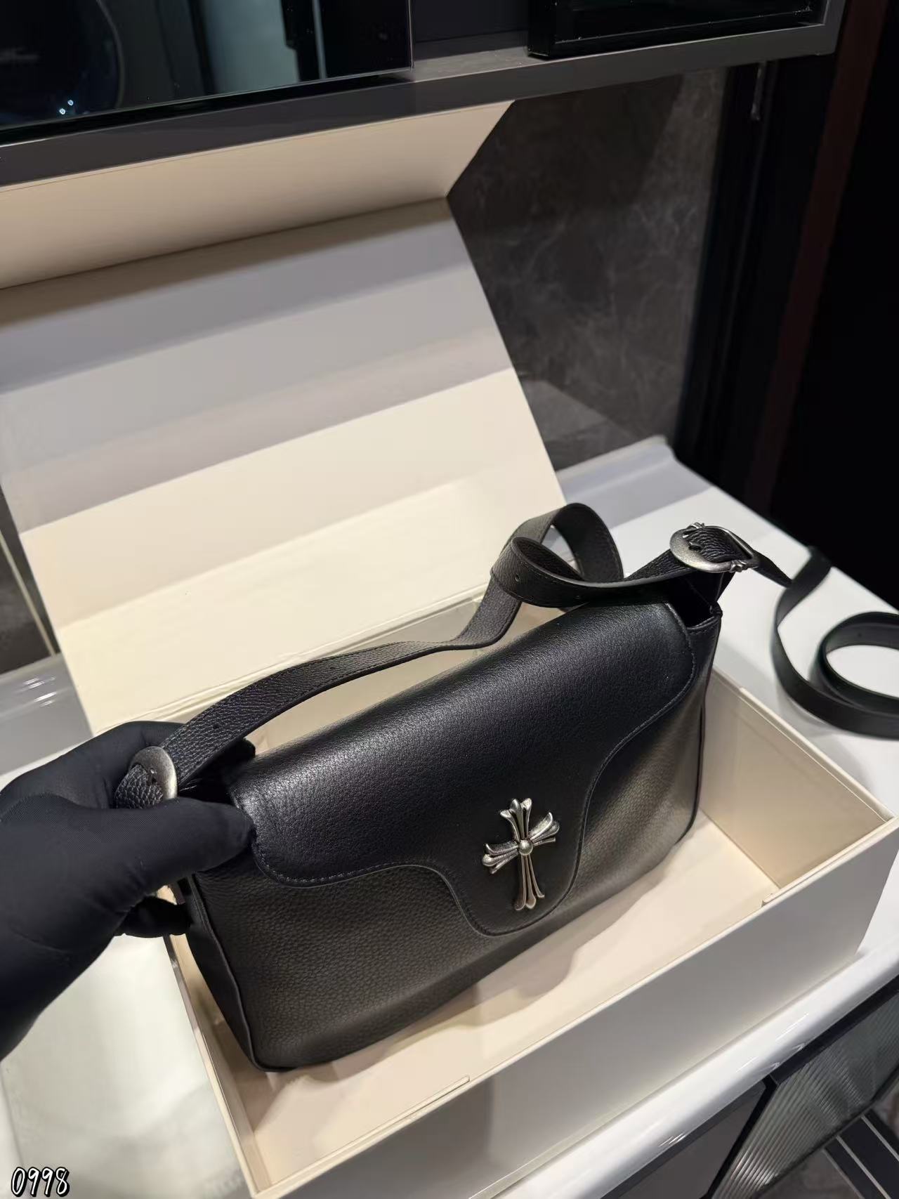 Chr0me Heartsシンプルな牛革ショルダーバッグ【50％割引+送料無料】