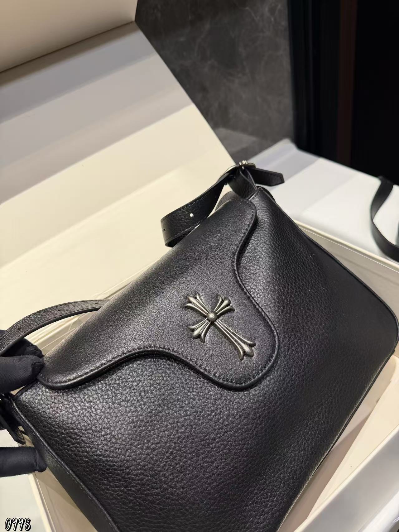 Chr0me Heartsシンプルな牛革ショルダーバッグ【50％割引+送料無料】