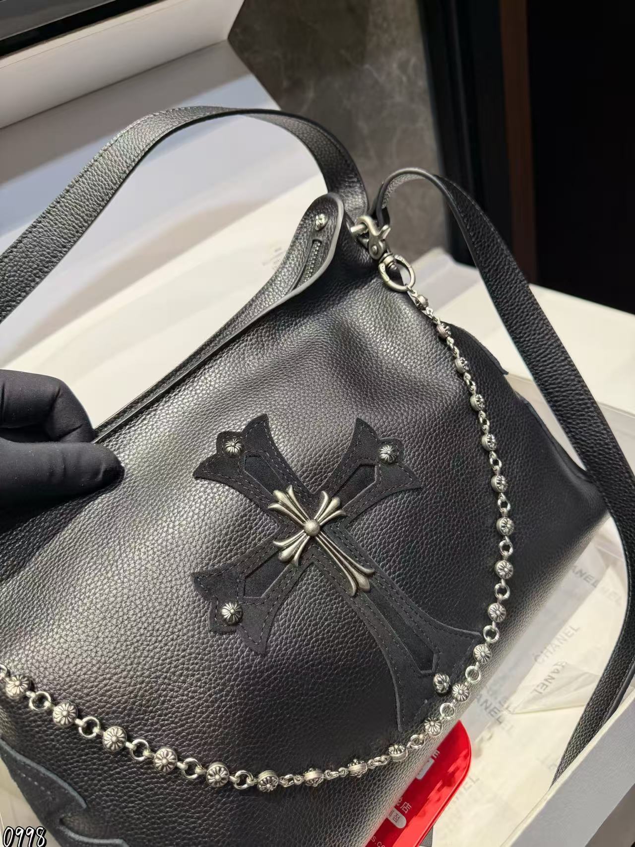 Chr0me Heartsチェーンアンダーアームバッグ【50％割引+送料無料】