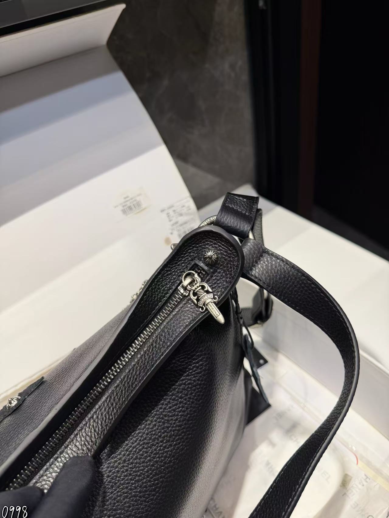 Chr0me Heartsチェーンアンダーアームバッグ【50％割引+送料無料】