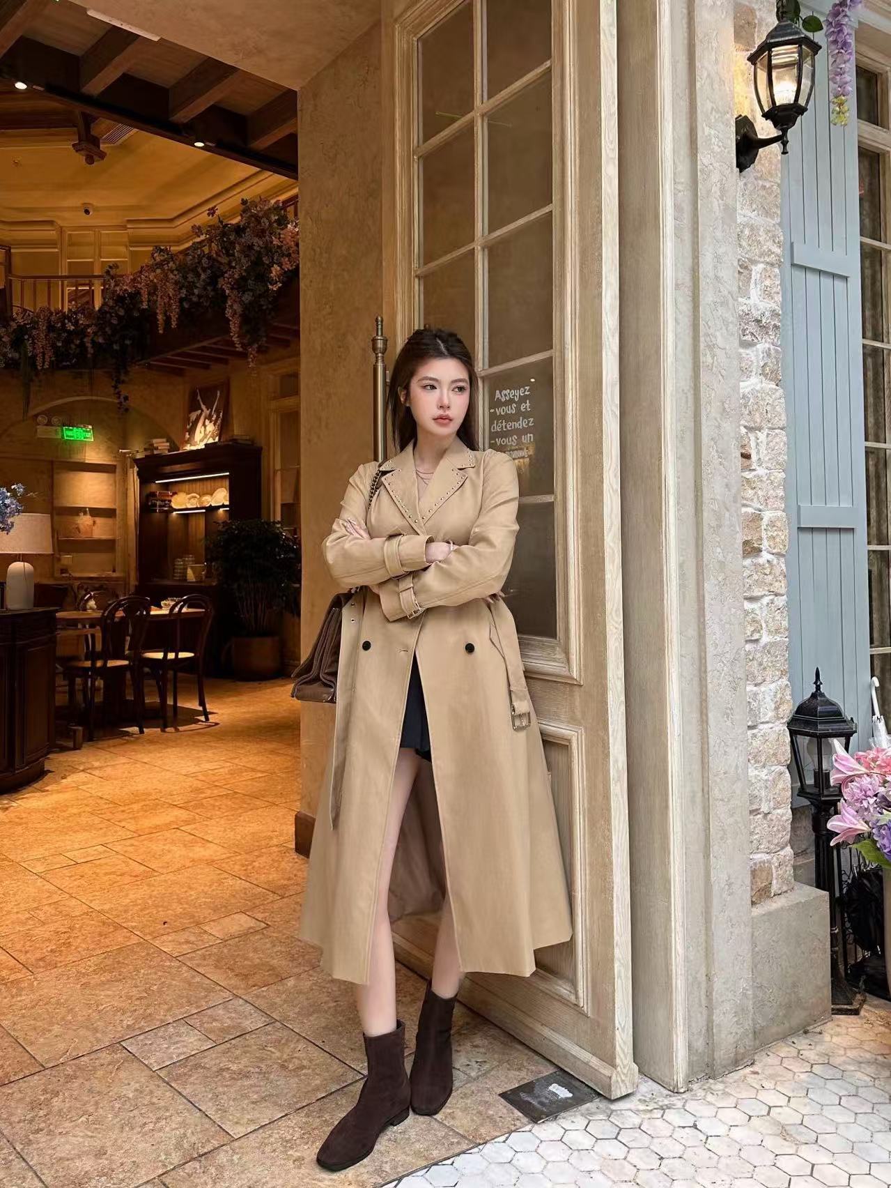 DIOR スタッズ ロングトレンチコート【50％割引+送料無料】