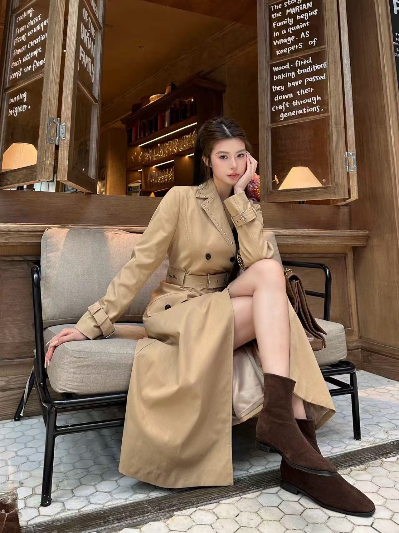 DIOR スタッズ ロングトレンチコート【50％割引+送料無料】