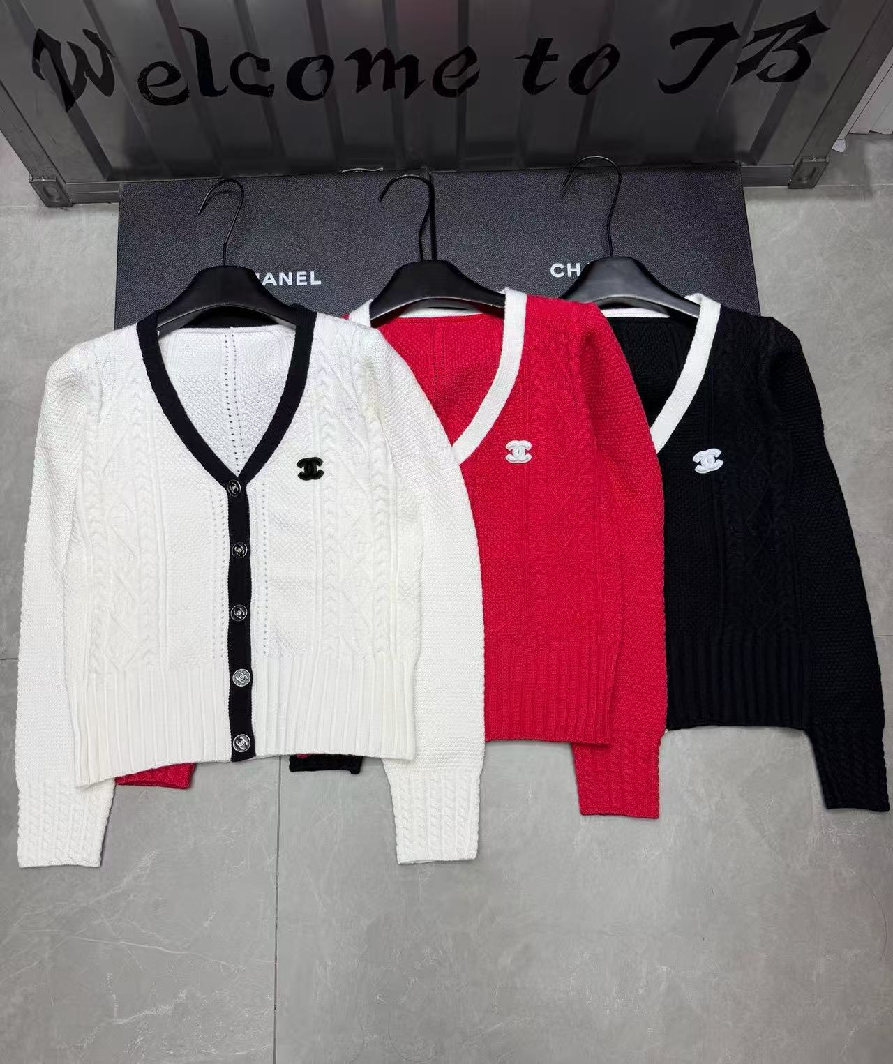 CHANE 1Vネックウールカーディガン【50％割引+送料無料】