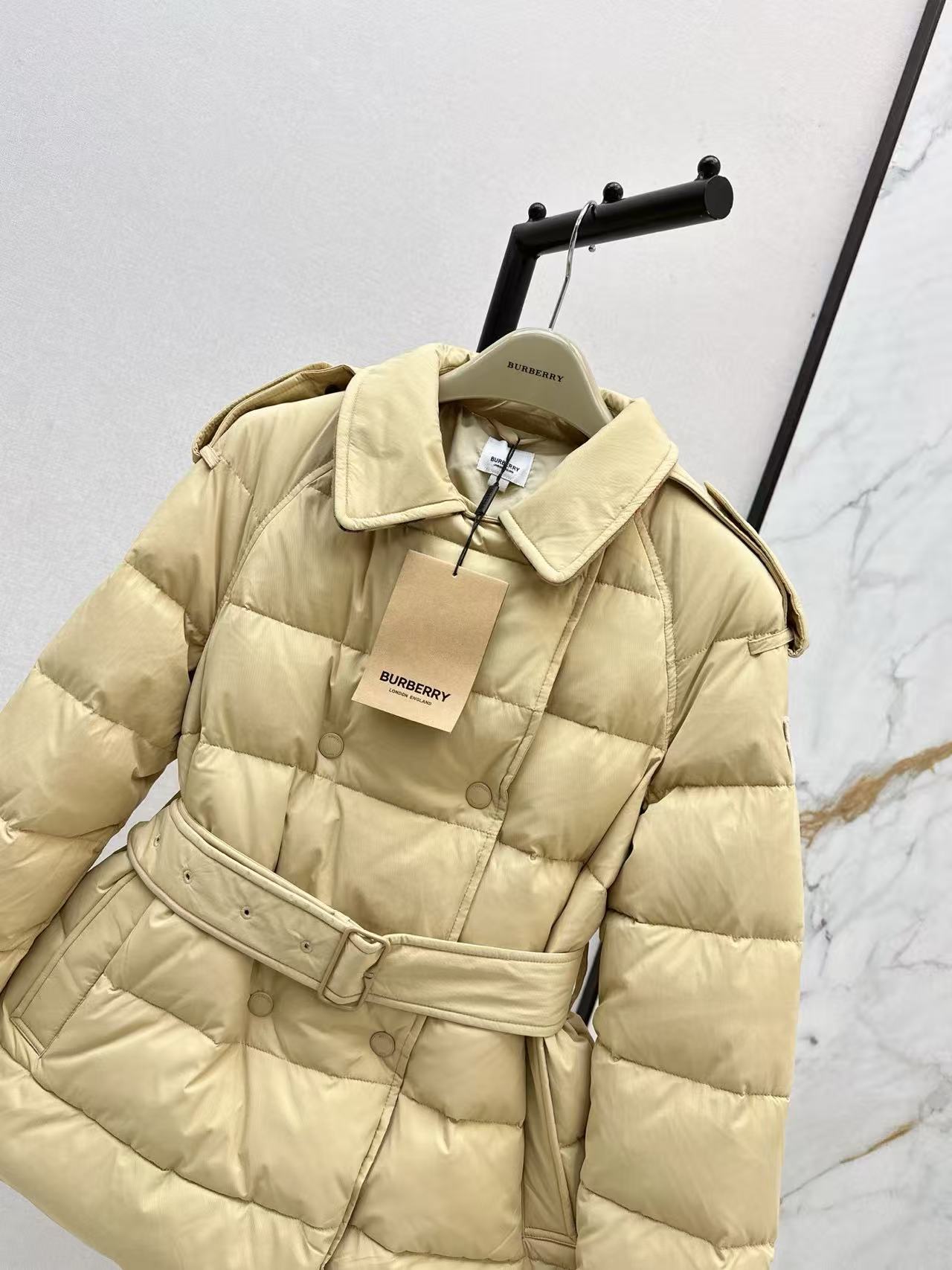 BUR8ERRY ダブルブレスト ダウンジャケット【50％割引+送料無料】