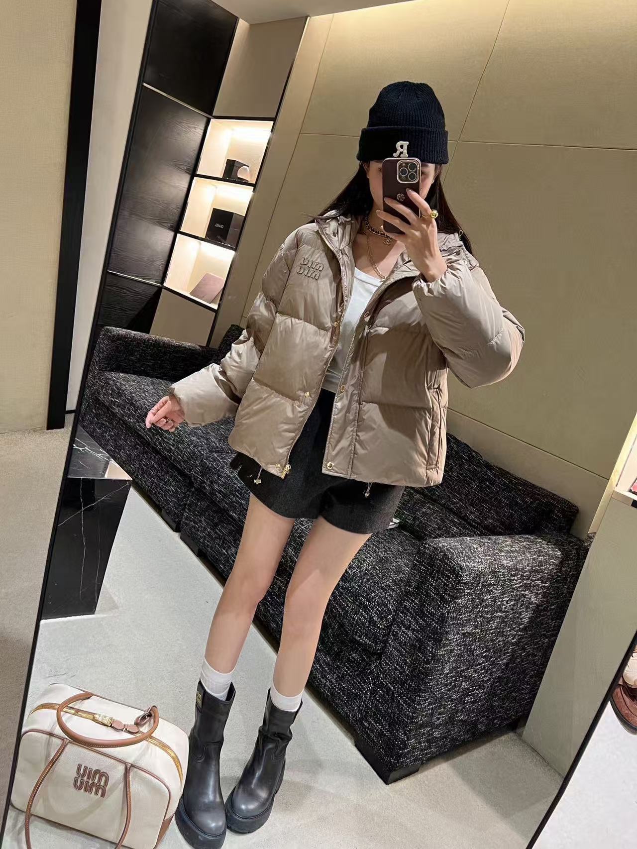 M1UM1U シンプルフード付きダウンジャケット【50％割引+送料無料】