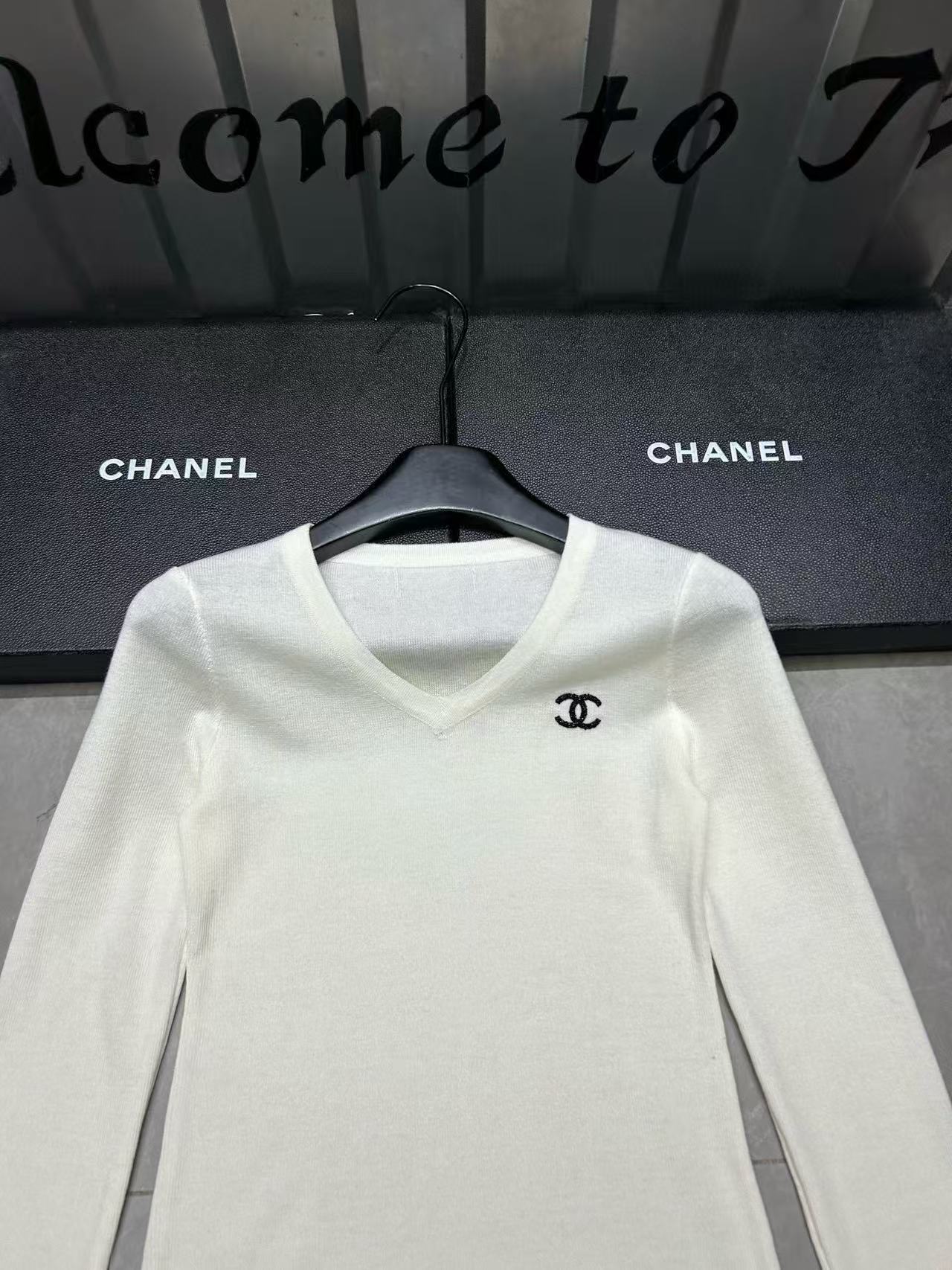 CHANE 1VネックダブルCウールトップ【50％割引+送料無料】