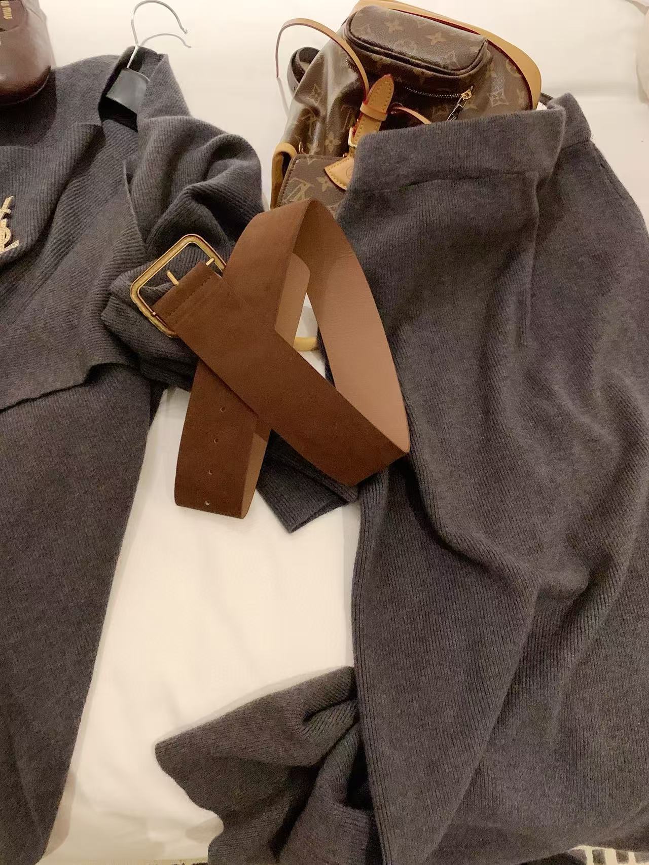 YSL ニットトップスとスカートのツーピースセット【50％割引+送料無料】