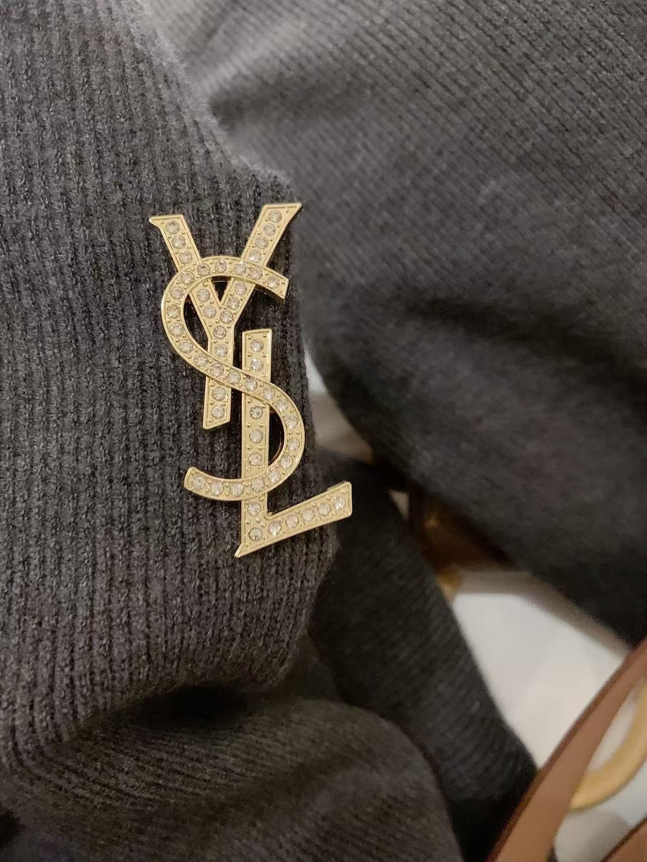 YSL ニットトップスとスカートのツーピースセット【50％割引+送料無料】