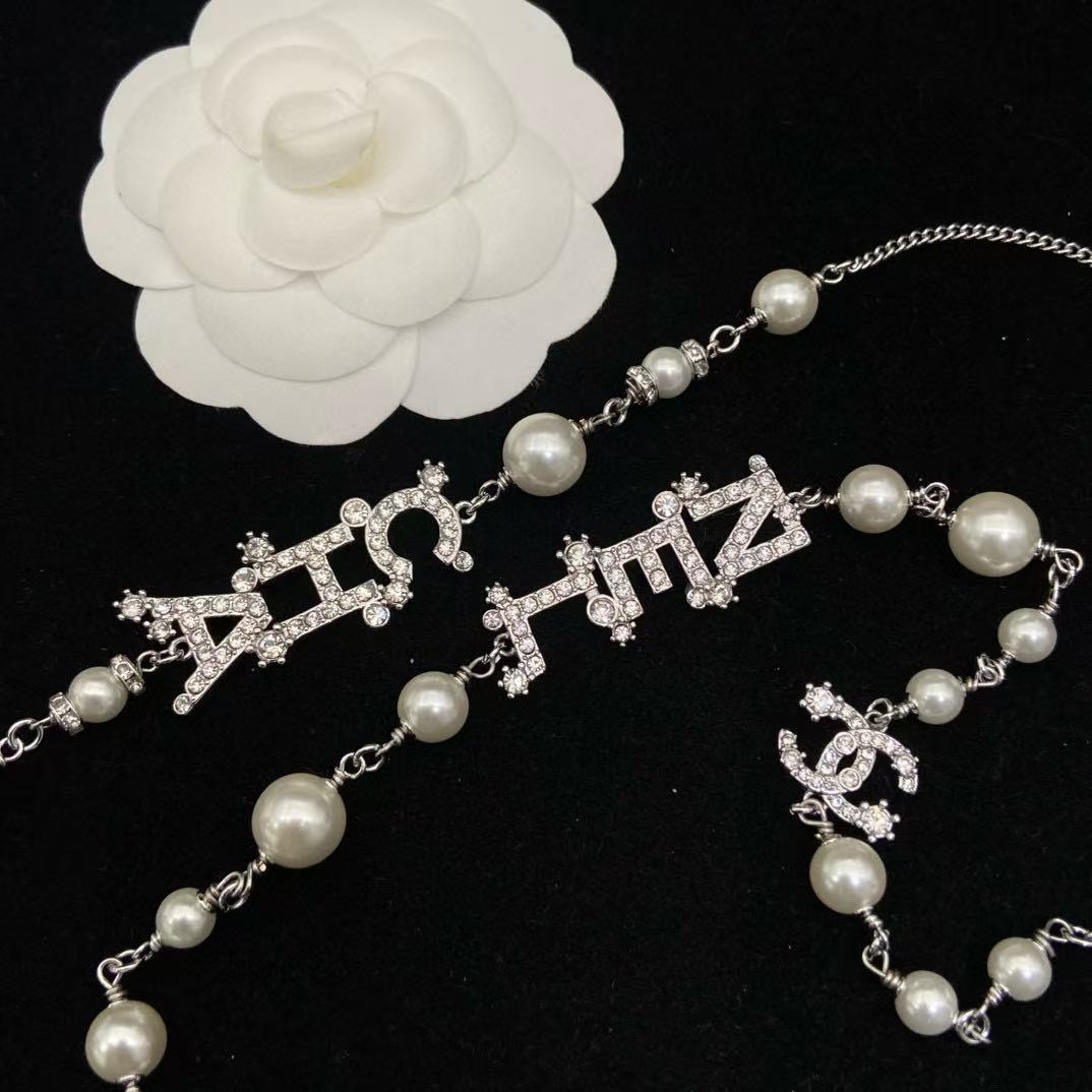 CHANE1 ダブルCレターパールネックレス【50％割引+送料無料】