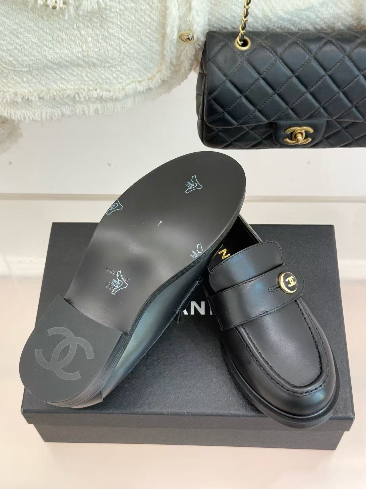 CHANE1 高品質シンプルダブルCレザーフラットシューズ【50％割引+送料無料】