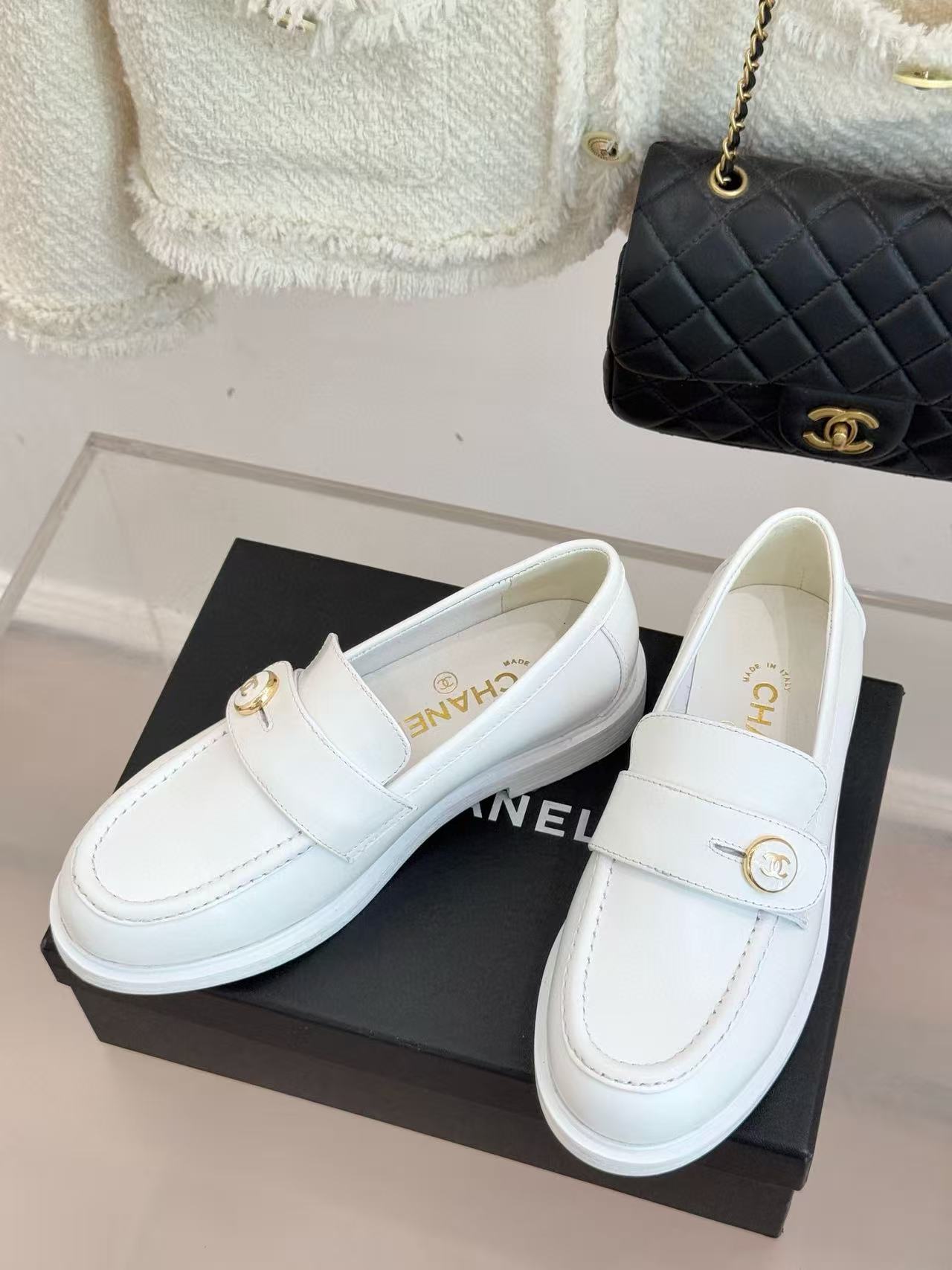 CHANE1 高品質シンプルダブルCレザーフラットシューズ【50％割引+送料無料】