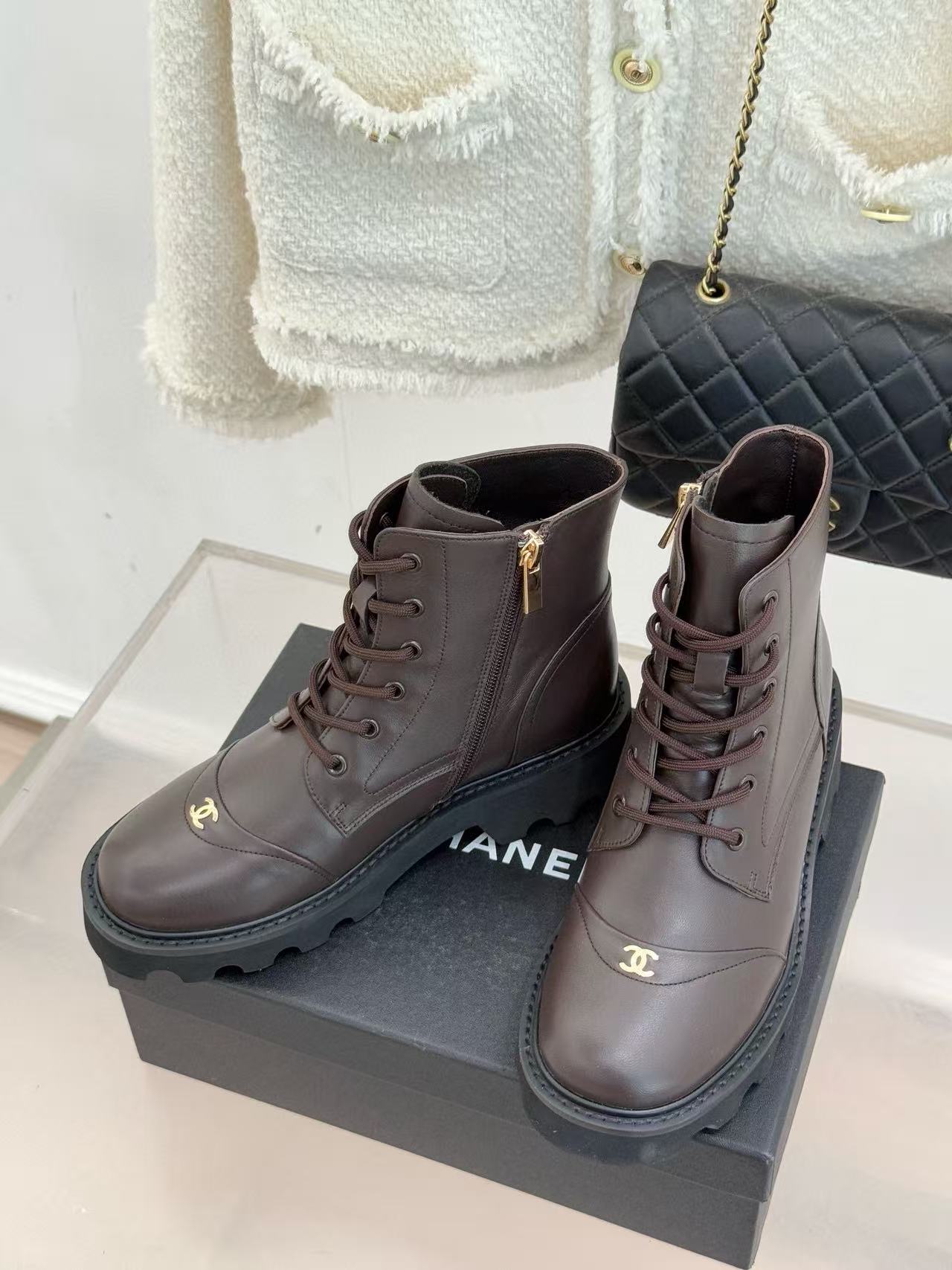 CHANE1 高品質ダブルC レースアップ アンクルブーツ【50％割引+送料無料】