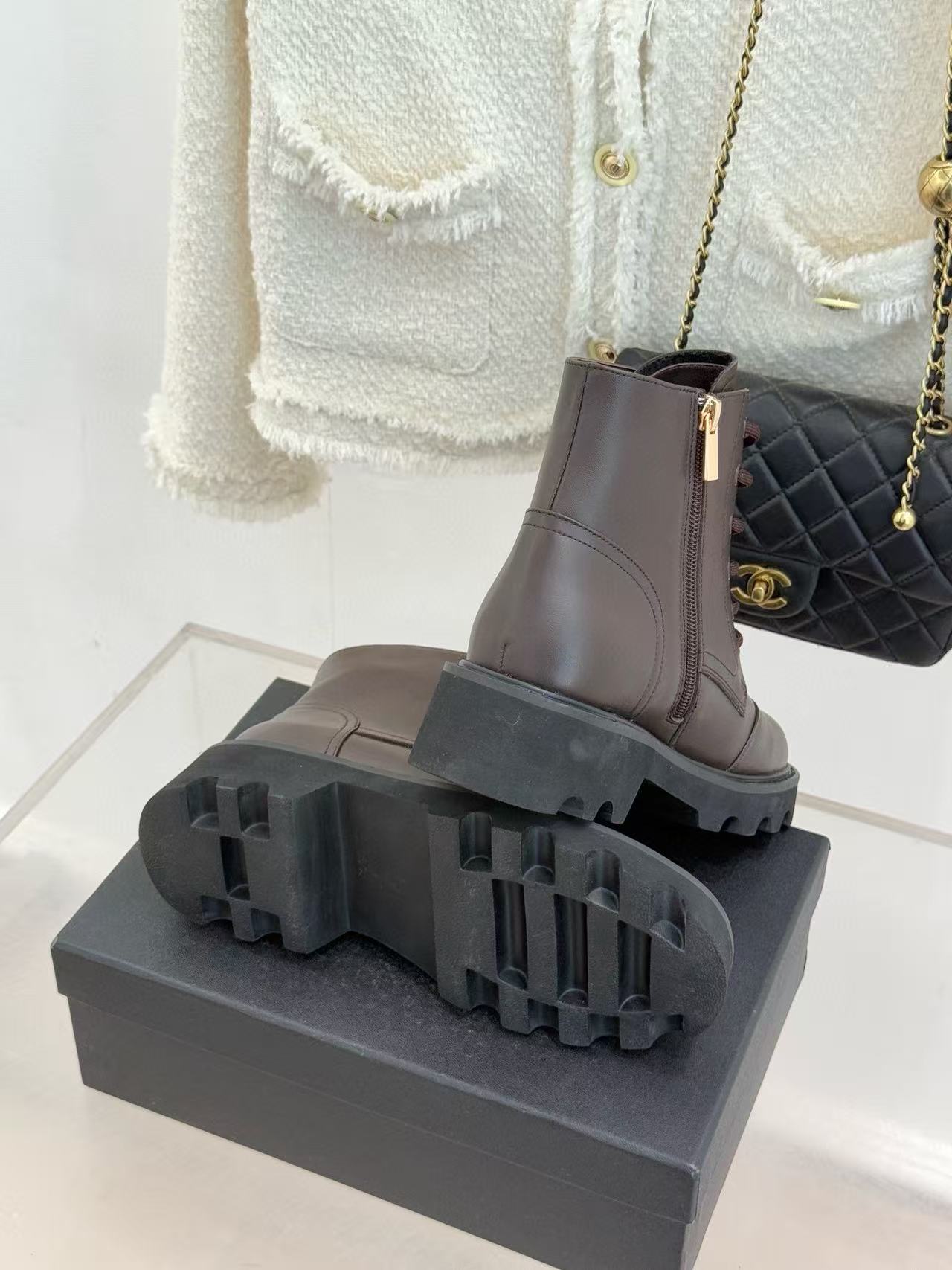 CHANE1 高品質ダブルC レースアップ アンクルブーツ【50％割引+送料無料】