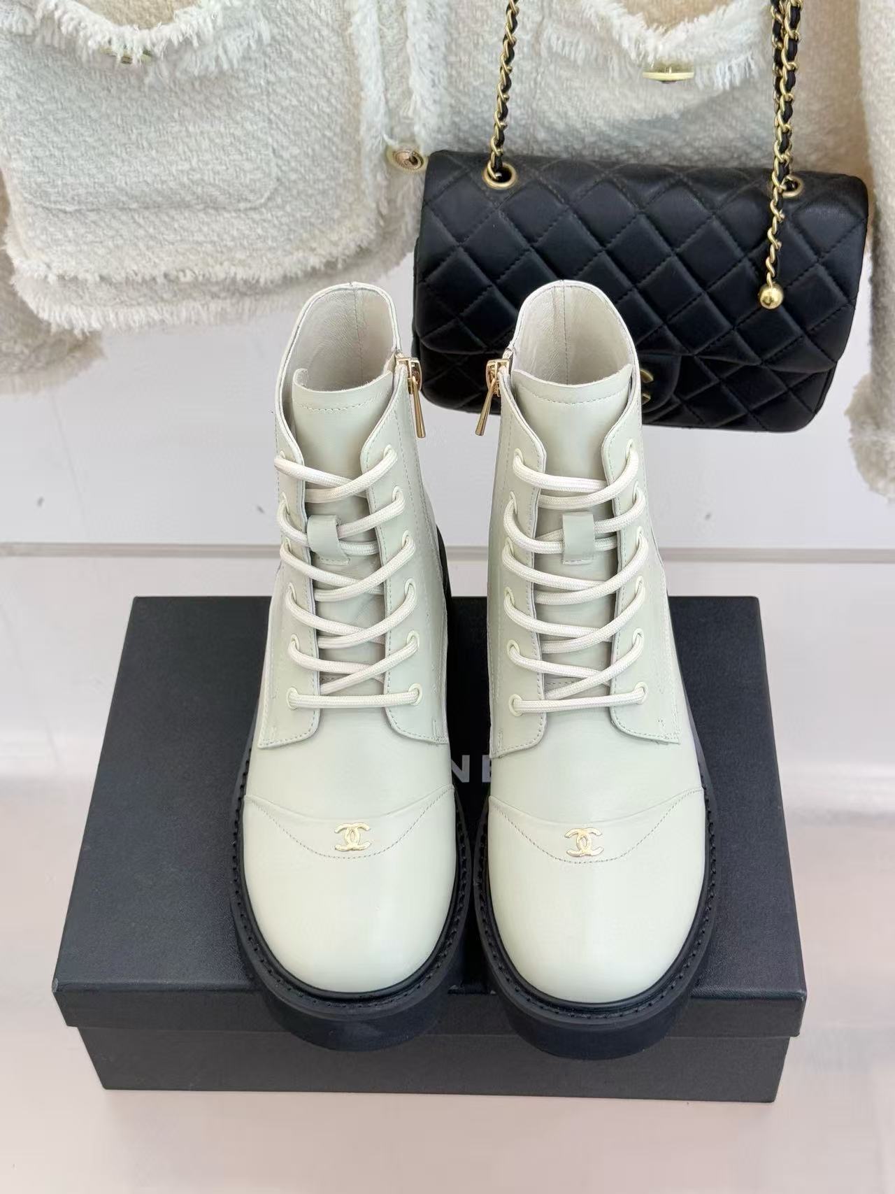 CHANE1 高品質ダブルC レースアップ アンクルブーツ【50％割引+送料無料】