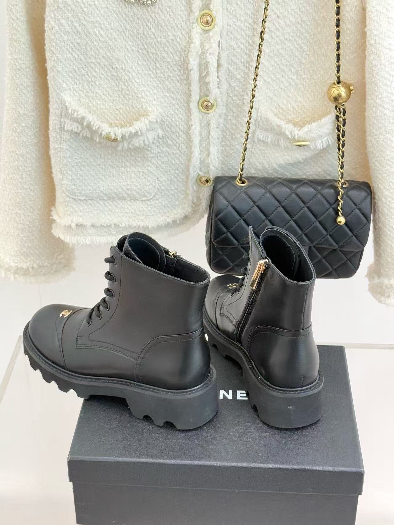 CHANE1 高品質ダブルC レースアップ アンクルブーツ【50％割引+送料無料】