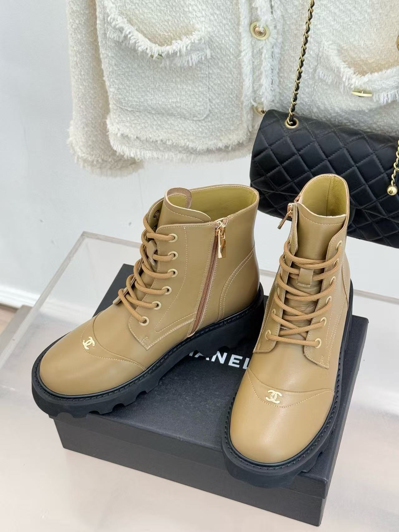 CHANE1 高品質ダブルC レースアップ アンクルブーツ【50％割引+送料無料】
