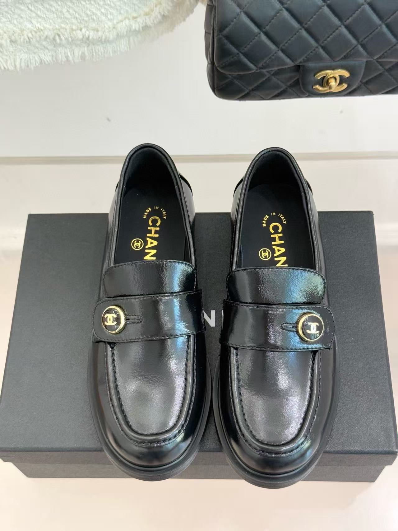 CHANE1 高品質ダブルCフラットシューズ【50％割引+送料無料】