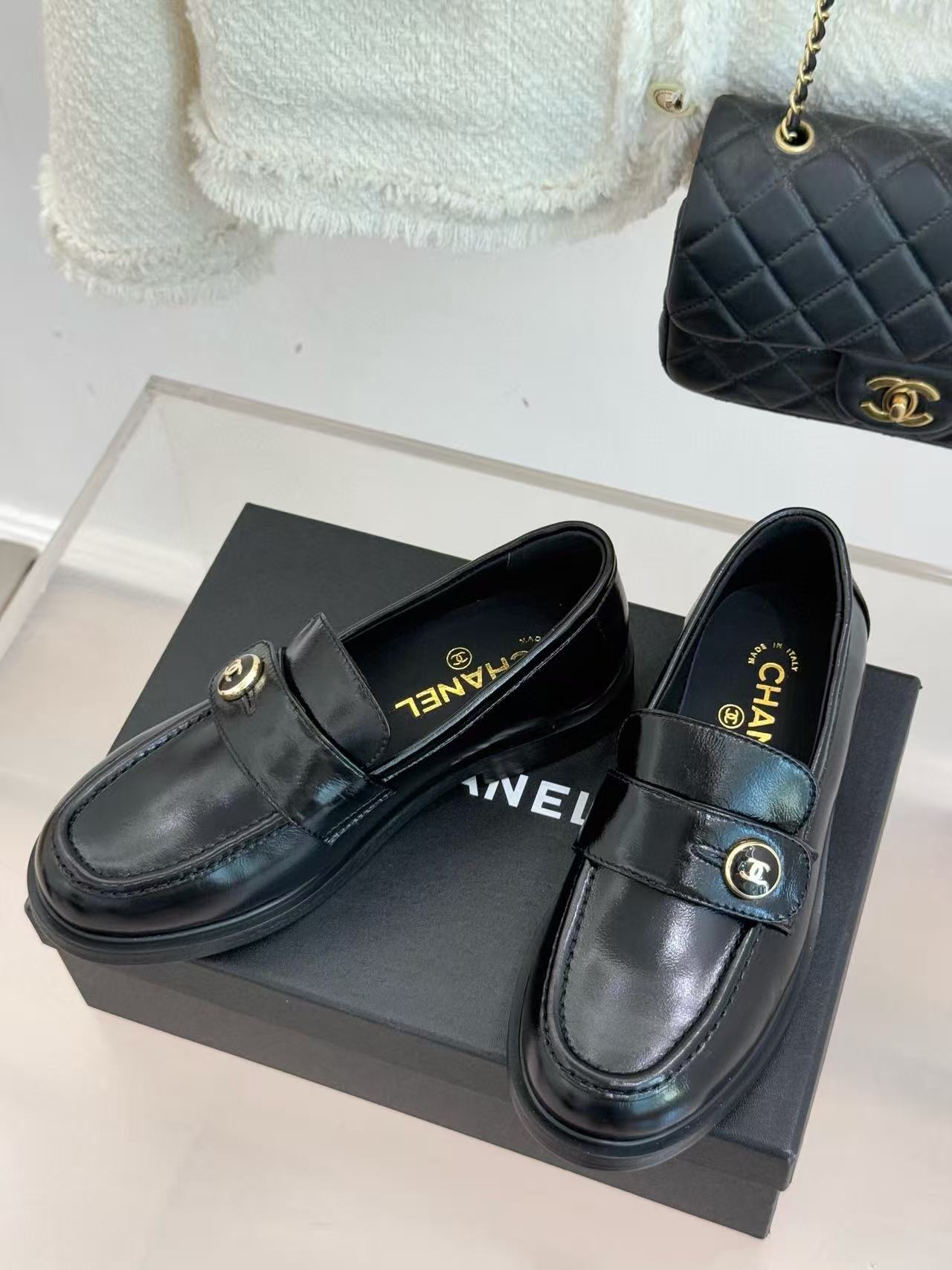 CHANE1 高品質ダブルCフラットシューズ【50％割引+送料無料】