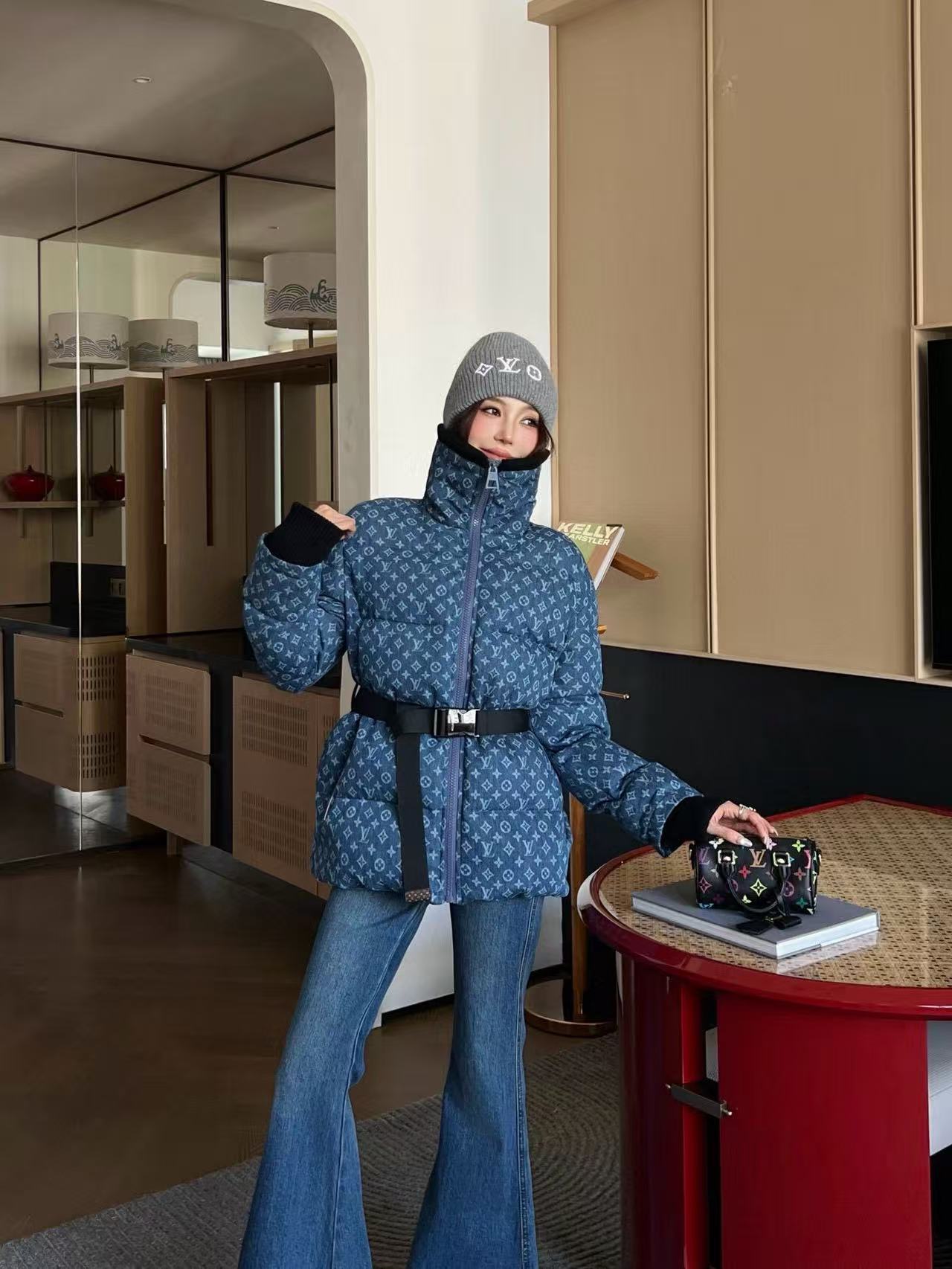 LVプリント ジッパー デニム ダウンジャケット【50％割引+送料無料】