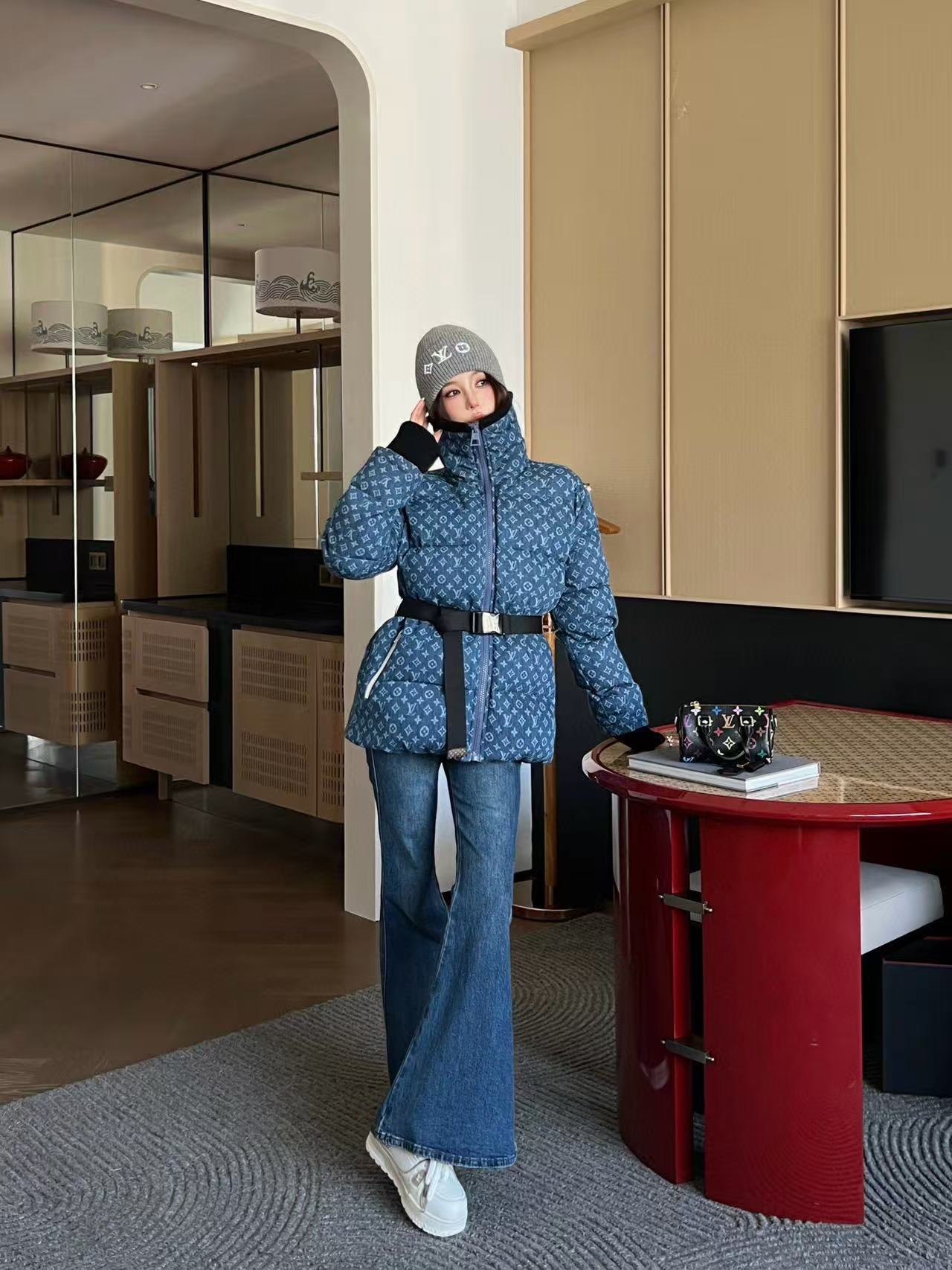 LVプリント ジッパー デニム ダウンジャケット【50％割引+送料無料】