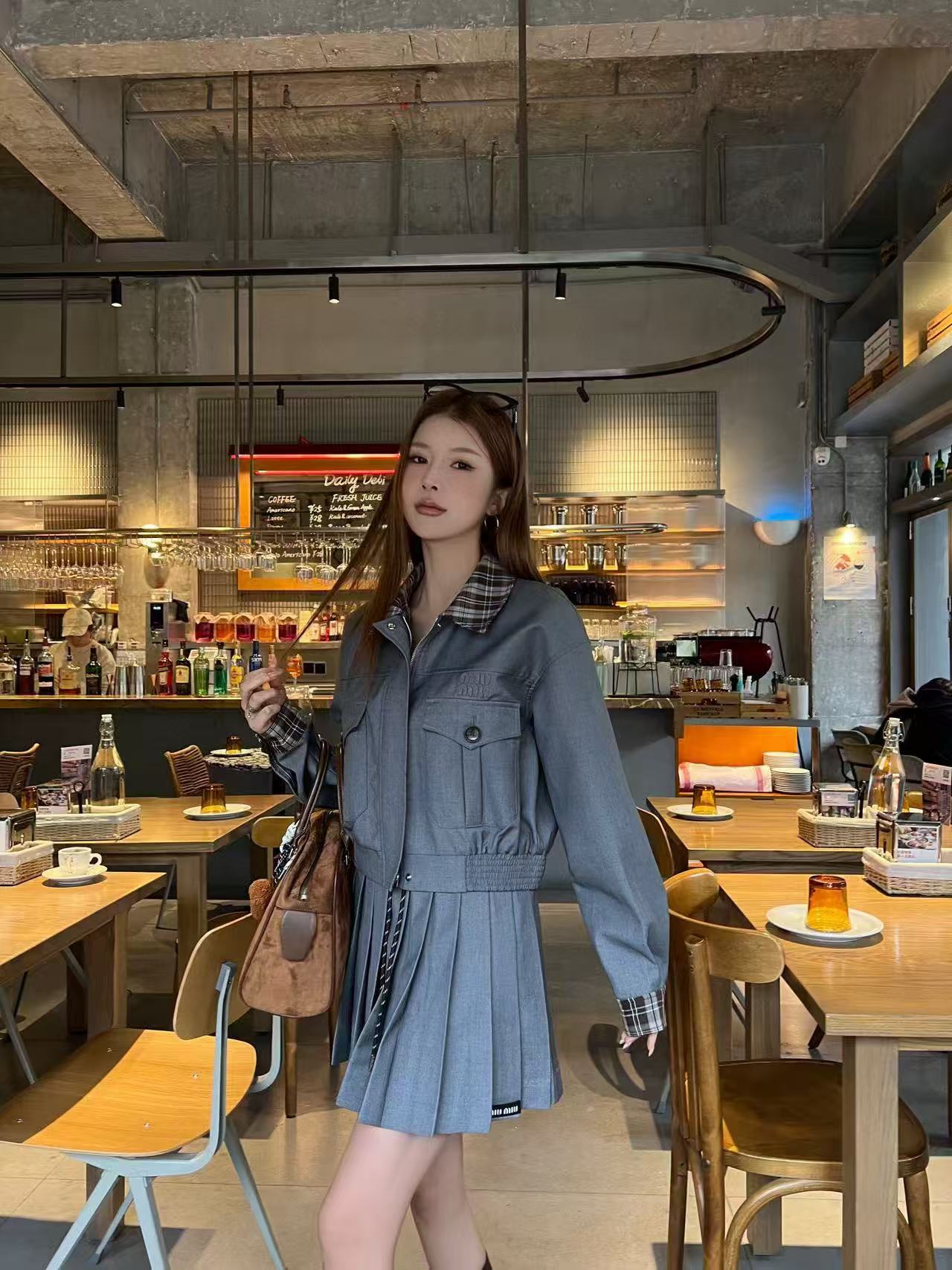 M1UM1U 襟付きジャケット+スカート ツーピースセット【50％割引+送料無料】