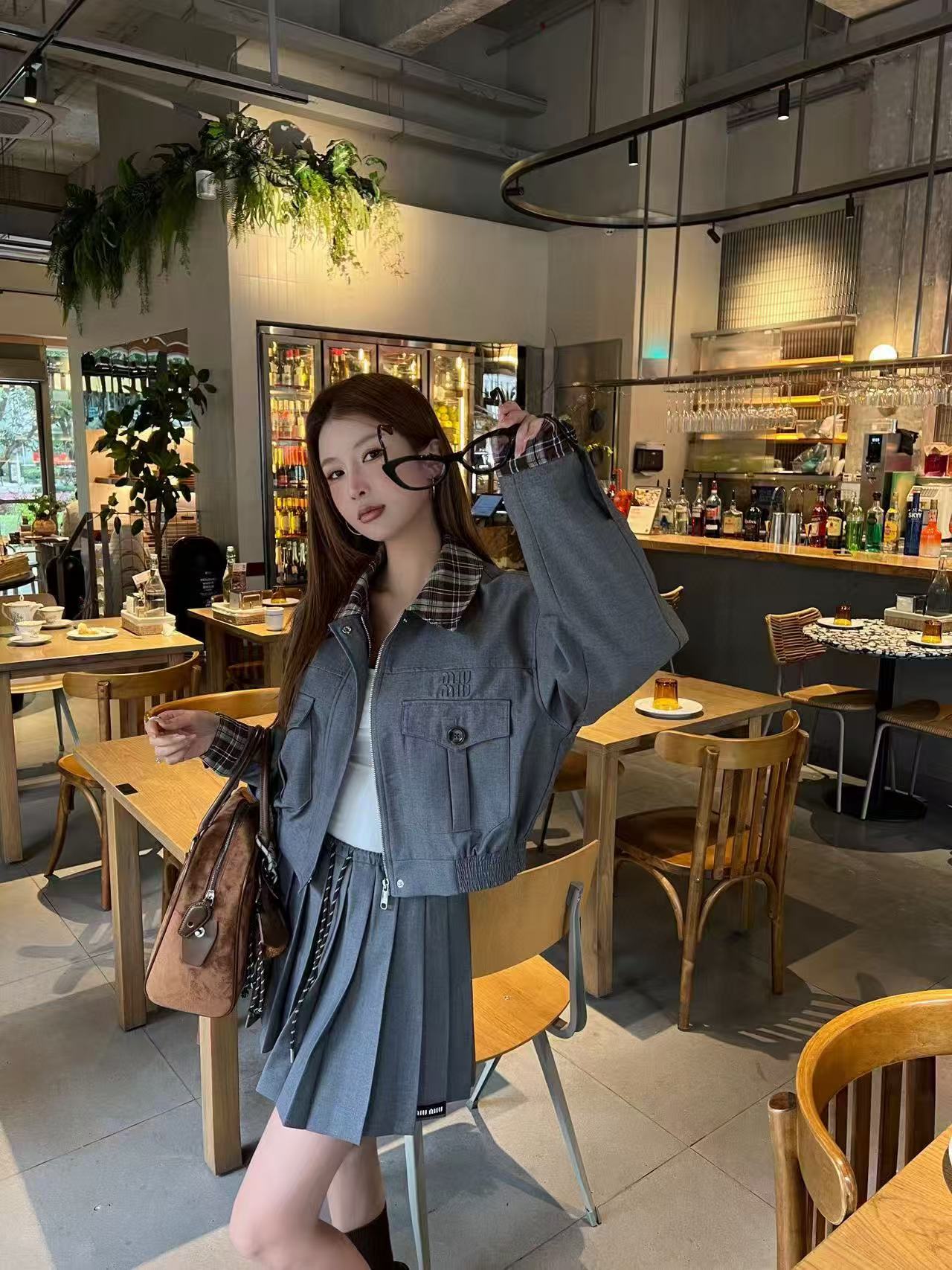 M1UM1U 襟付きジャケット+スカート ツーピースセット【50％割引+送料無料】