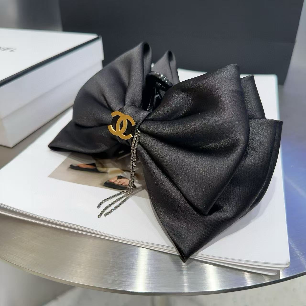 CHANE1 ダブルCヘアクリップ【50％割引+送料無料】