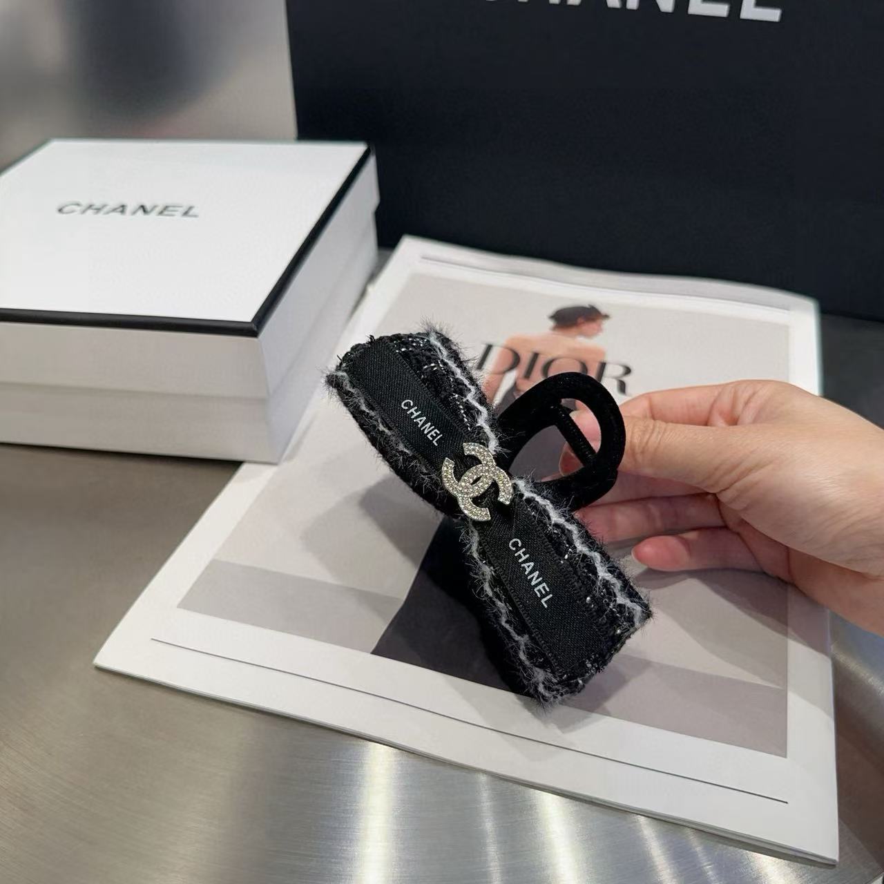 CHANE1 ダブルCレターヘアクリップ【50％割引+送料無料】