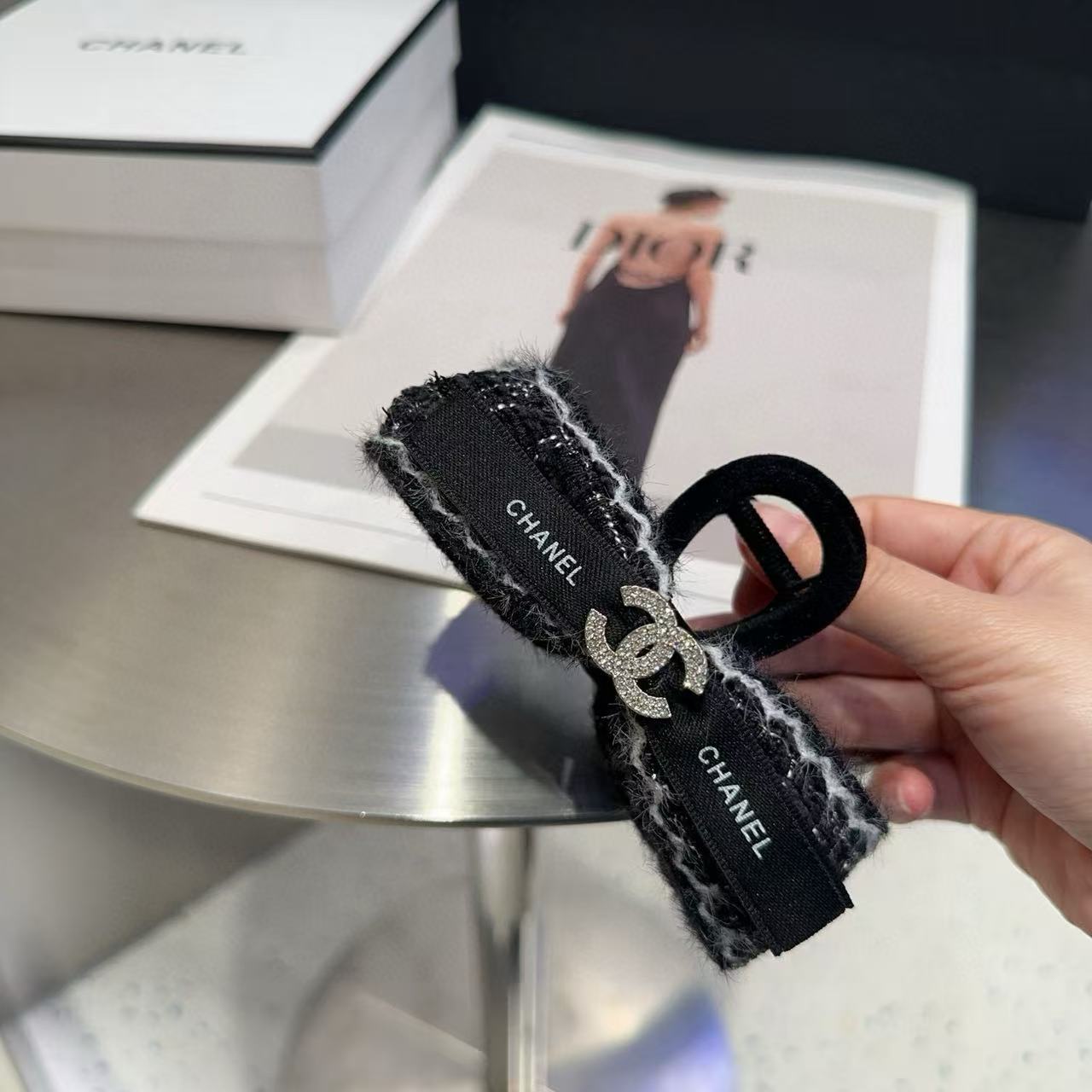 CHANE1 ダブルCレターヘアクリップ【50％割引+送料無料】