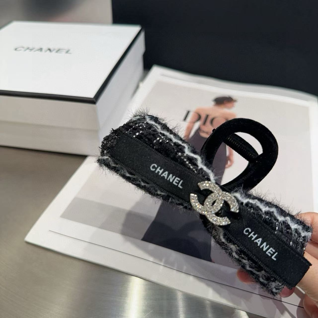 CHANE1 ダブルCレターヘアクリップ【50％割引+送料無料】