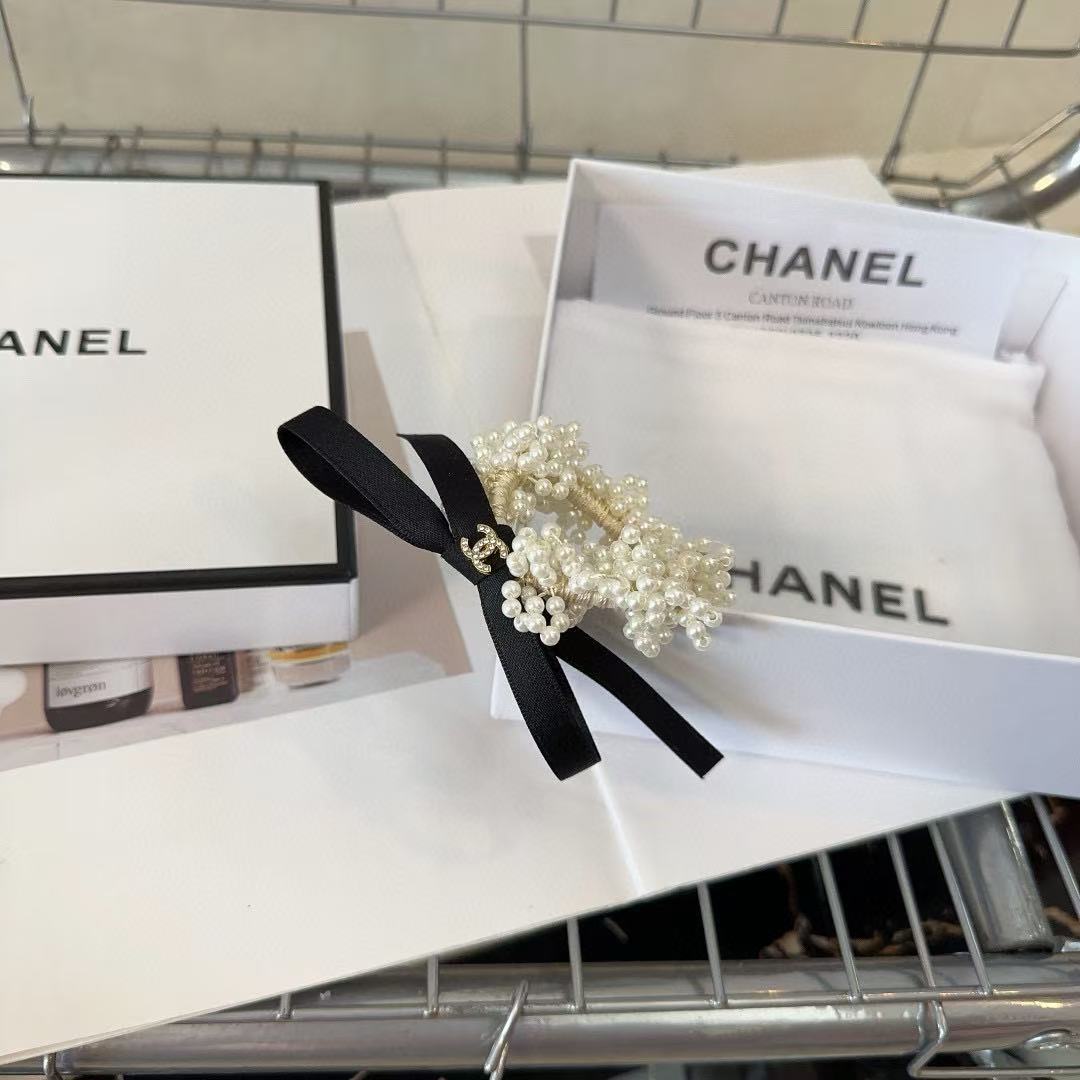 CHANE1 ダブルC パールヘアタイ【50％割引+送料無料】