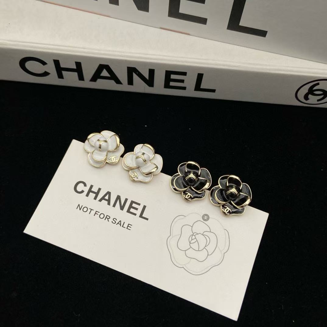 CHANE1 カメリア ダブルC イヤリング【50％割引+送料無料】