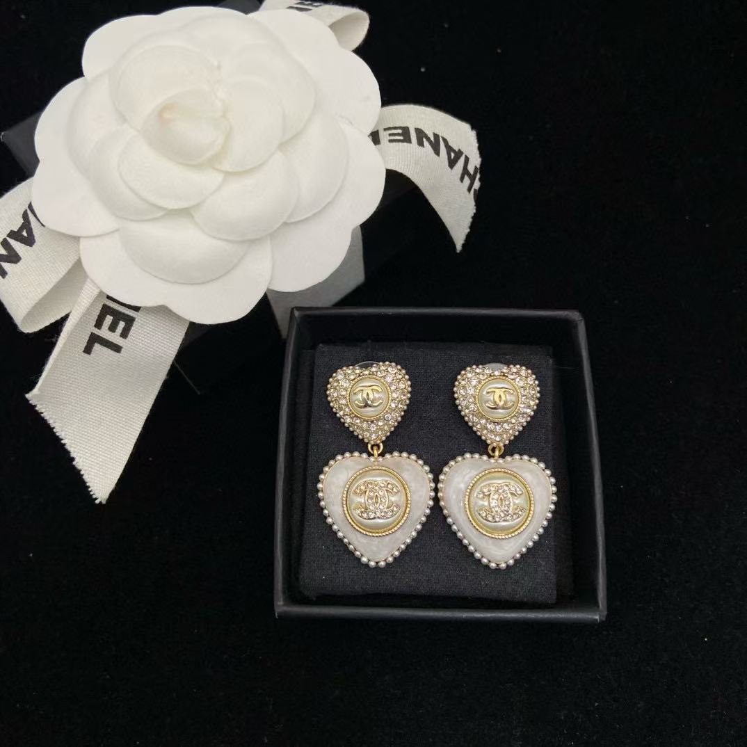 CHANE1 ハートシェイプ ダイヤモンド スタッドピアス【50％割引+送料無料】