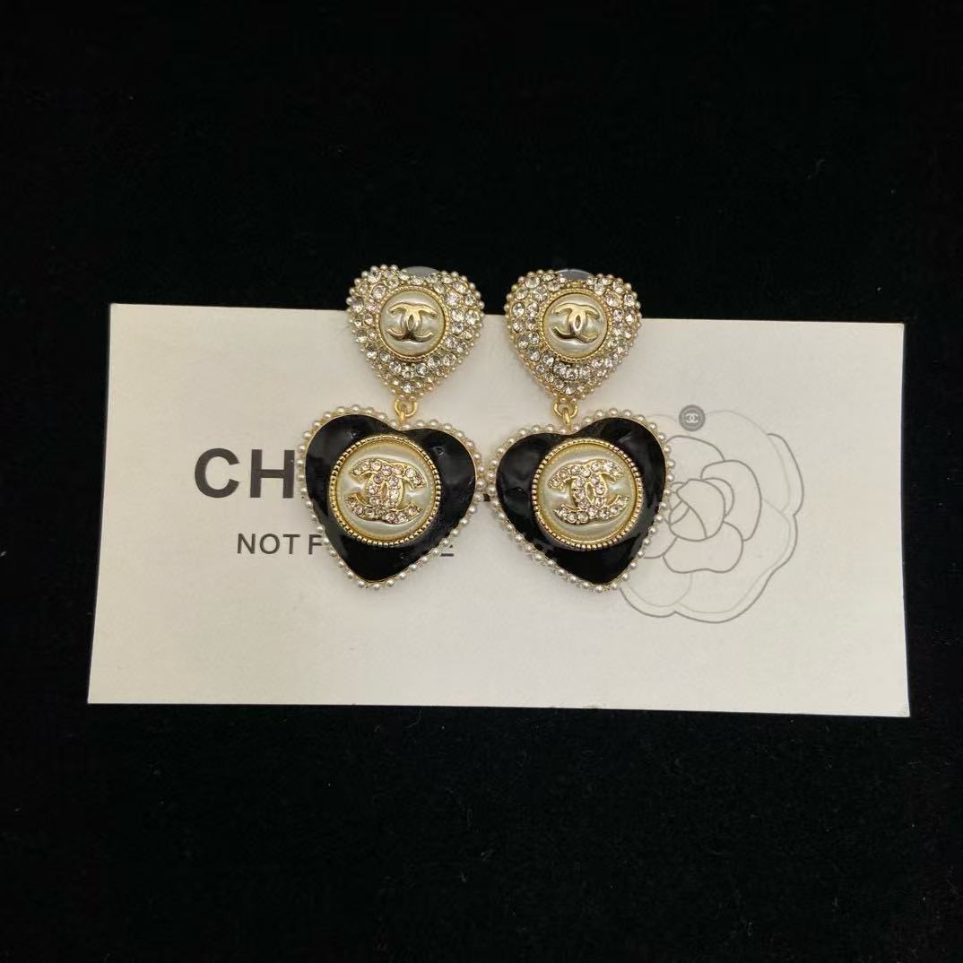 CHANE1 ハートシェイプ ダイヤモンド スタッドピアス【50％割引+送料無料】