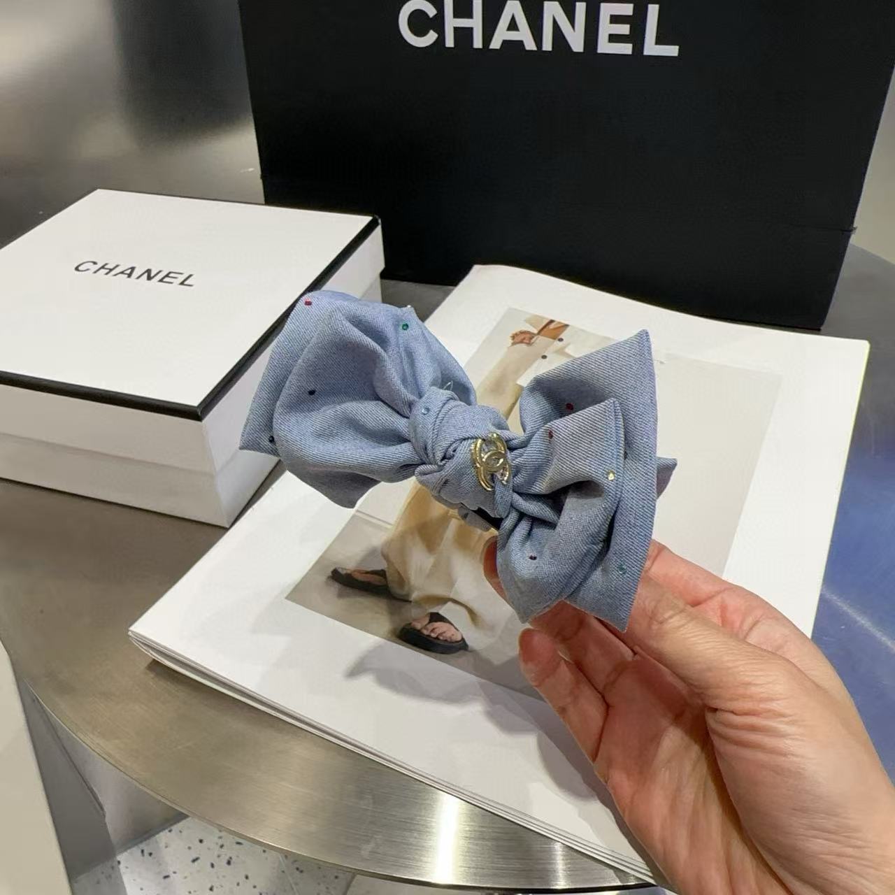 CHANE1 ダブルC デニムヘアクリップ【50％割引+送料無料】