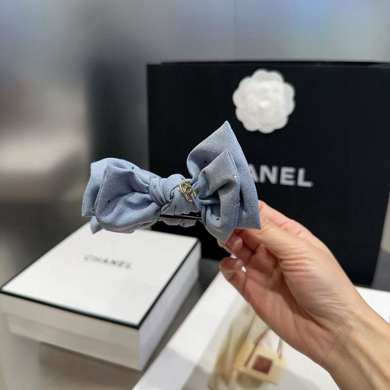 CHANE1 ダブルC デニムヘアクリップ【50％割引+送料無料】