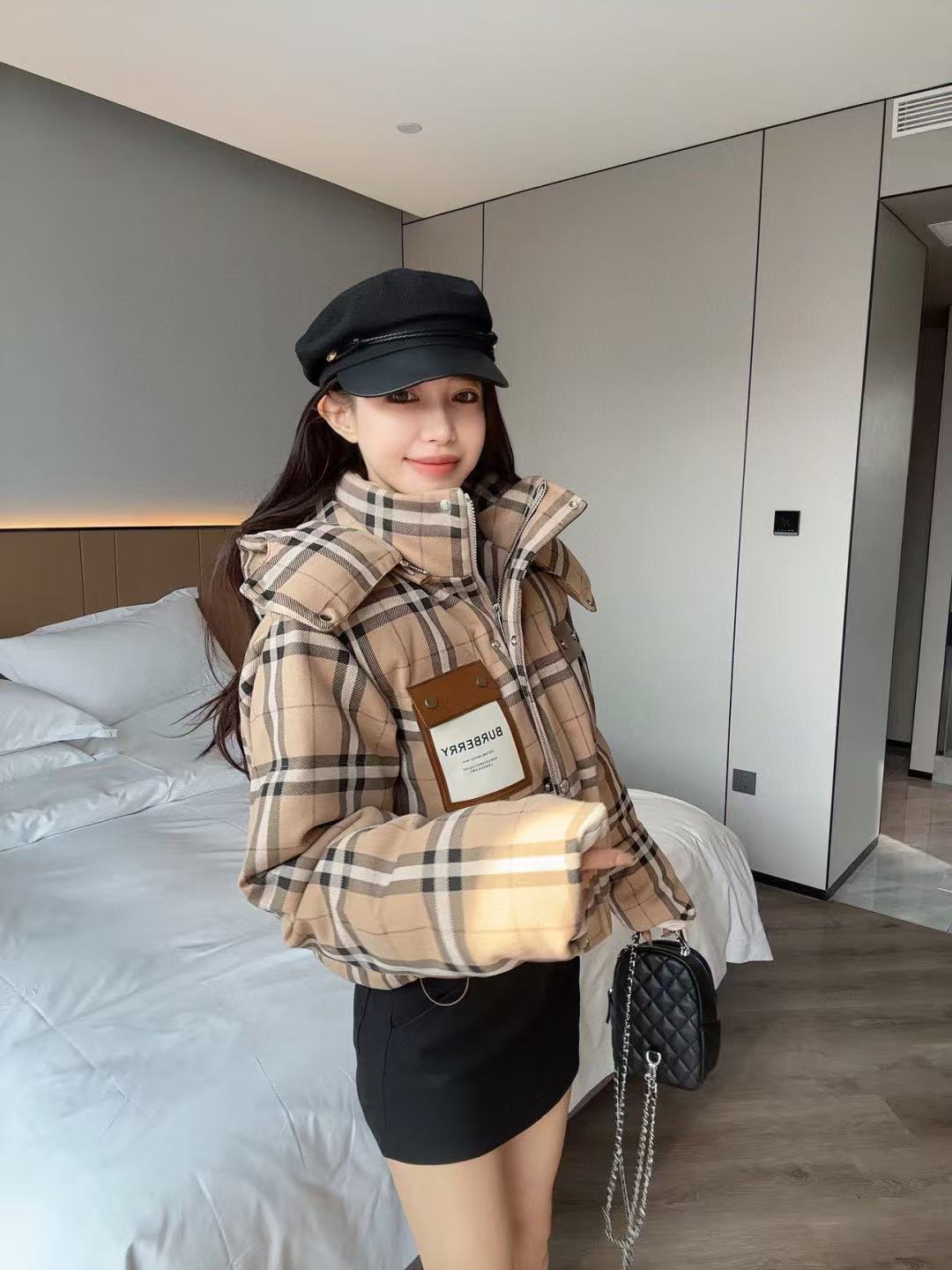 BUR8ERRY チェック柄フード付きダウンジャケット【50％割引+送料無料】