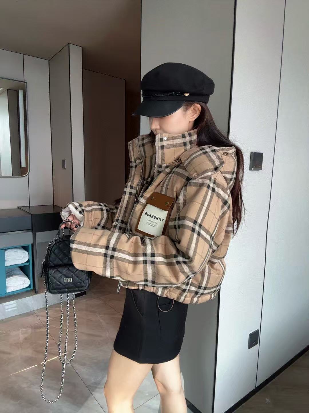 BUR8ERRY チェック柄フード付きダウンジャケット【50％割引+送料無料】