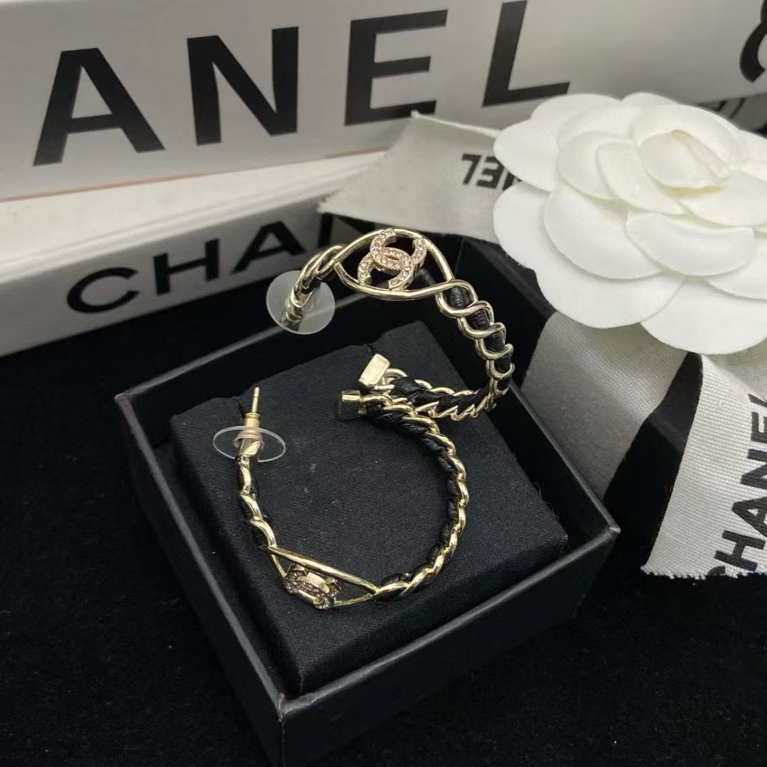 CHANE1 ダブルC ホローアウト イヤリング【50％割引+送料無料】