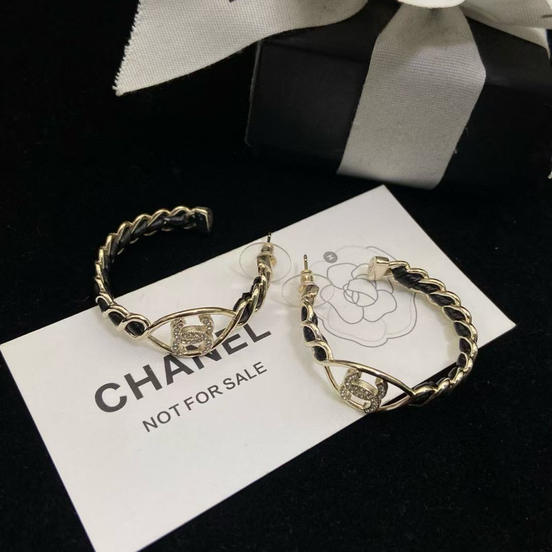 CHANE1 ダブルC ホローアウト イヤリング【50％割引+送料無料】