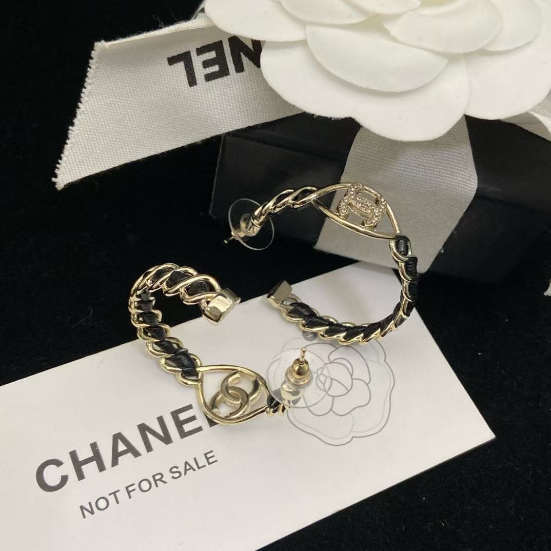 CHANE1 ダブルC ホローアウト イヤリング【50％割引+送料無料】