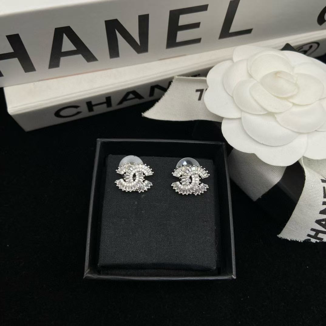 CHANE1 ダブルC スクエア ダイヤモンド スタッドピアス【50％割引+送料無料】