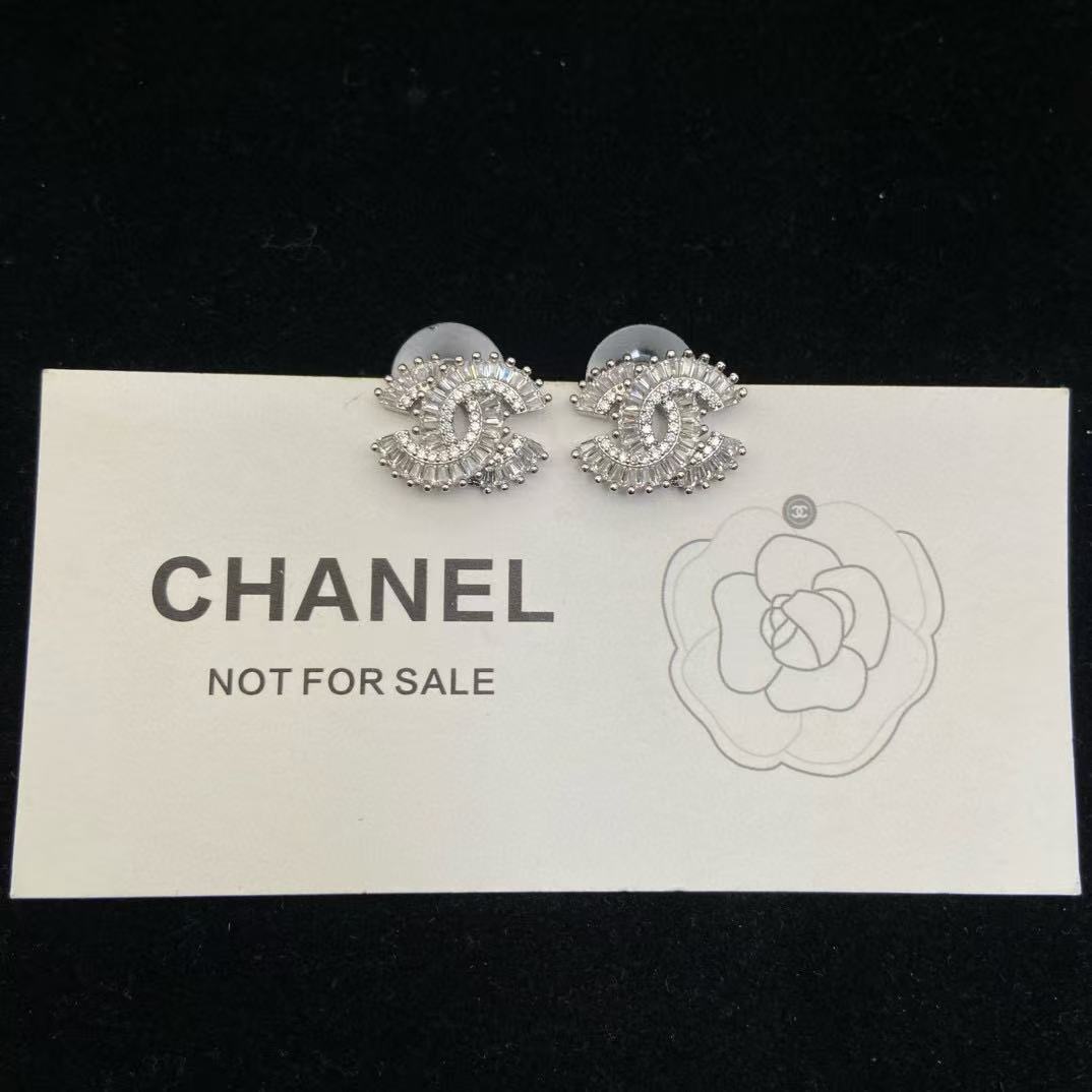 CHANE1 ダブルC スクエア ダイヤモンド スタッドピアス【50％割引+送料無料】