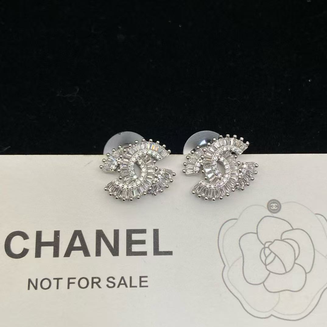 CHANE1 ダブルC スクエア ダイヤモンド スタッドピアス【50％割引+送料無料】