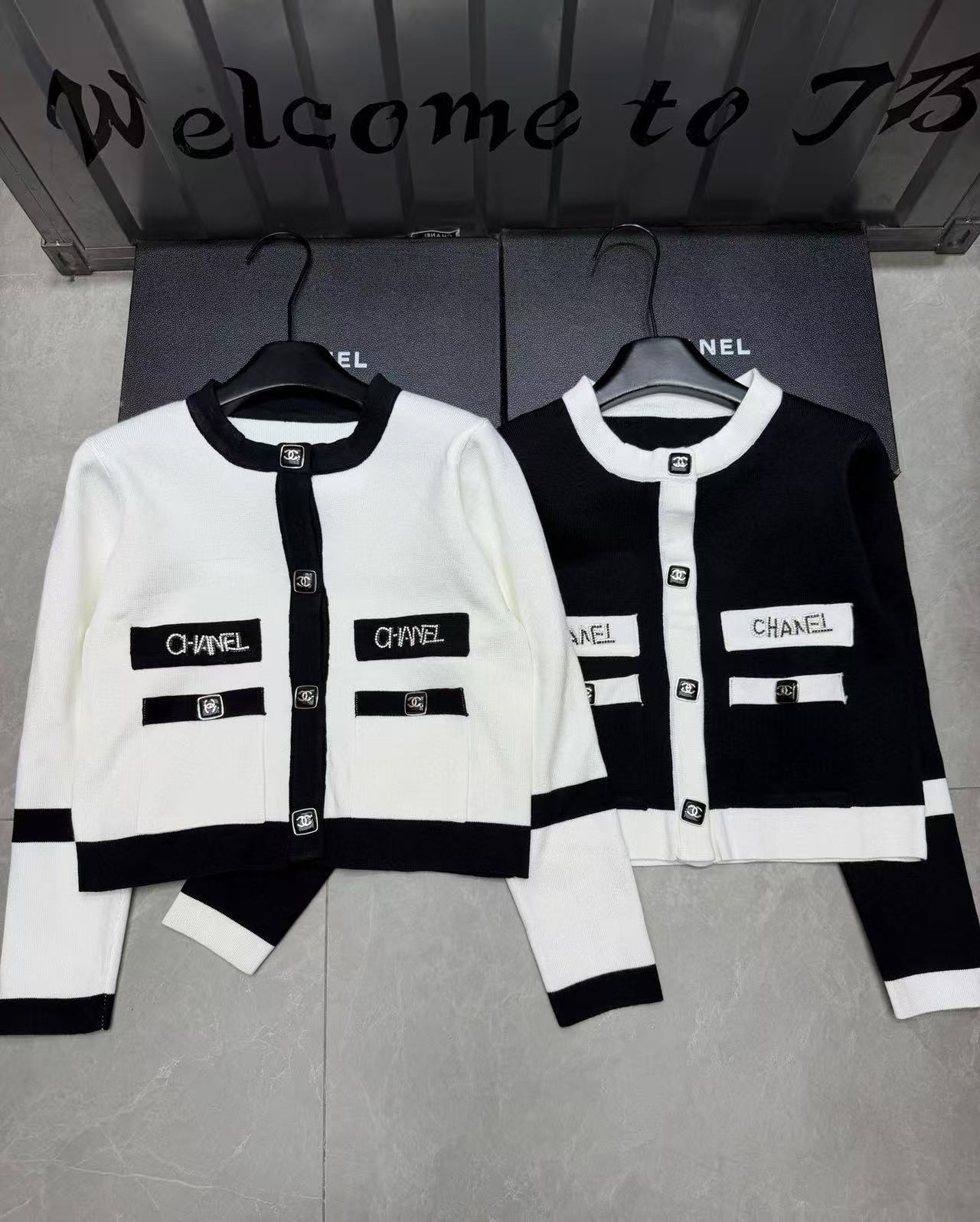 CHANE1 ダブルCレターウールカーディガン【50％割引+送料無料】