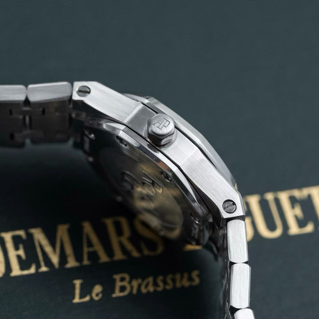 Audemarsp1guetダイヤモンドをあしらったレディース腕時計【50％割引+送料無料】