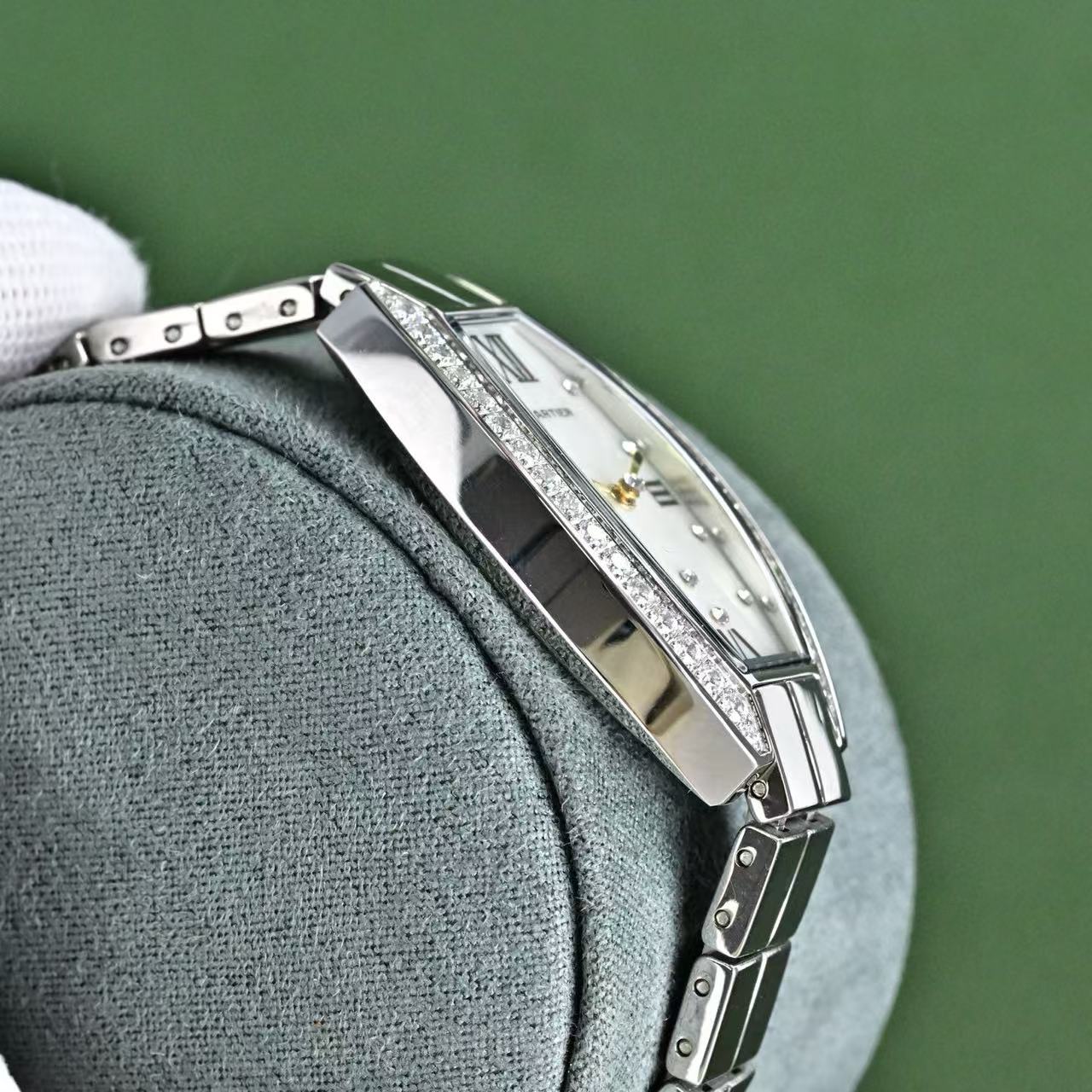 CART1ER スクエア ダイヤモンドセット レディースウォッチ【50％割引+送料無料】