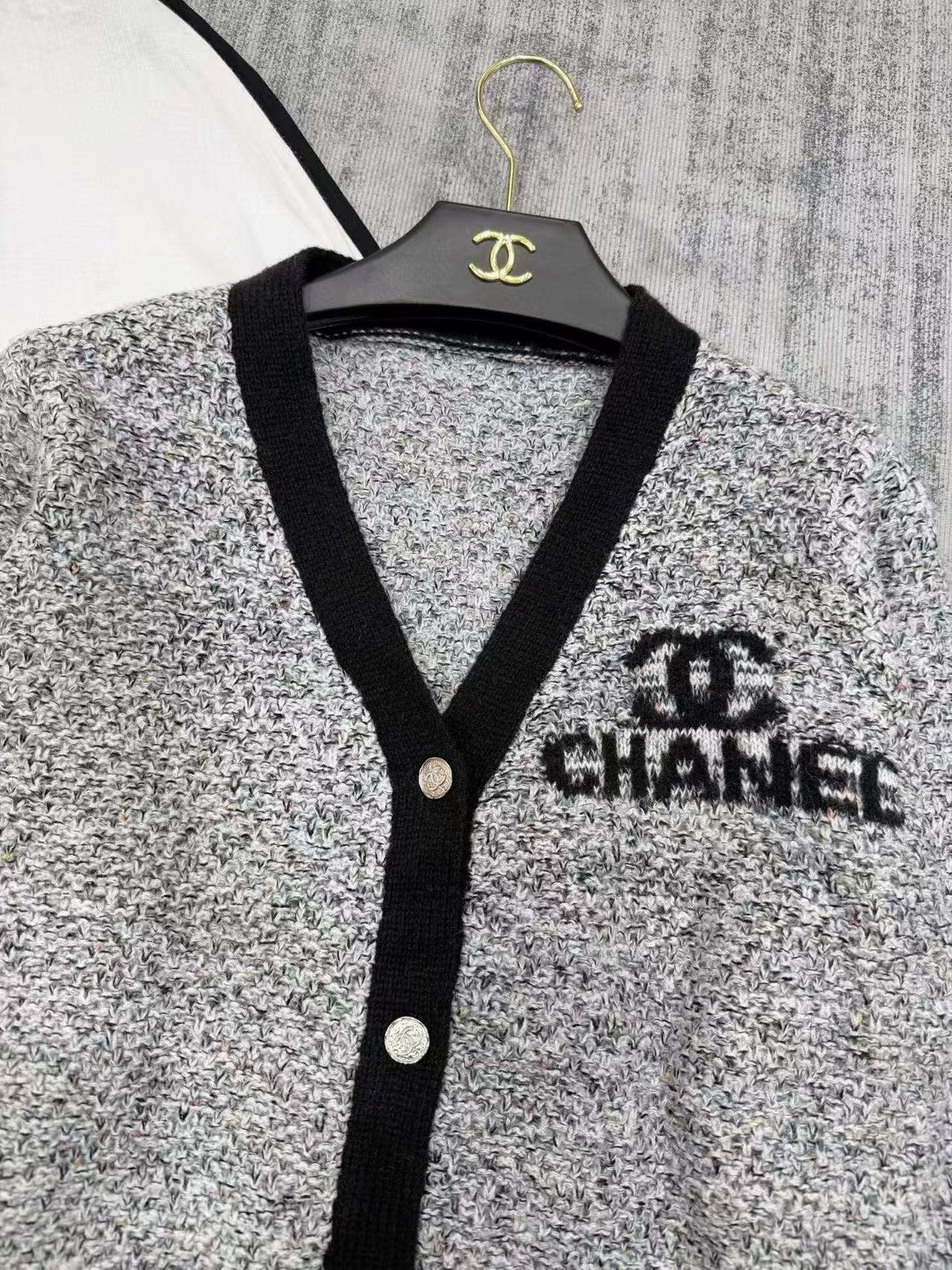 CHANE1 ダブルCレターカーディガン【50％割引+送料無料】