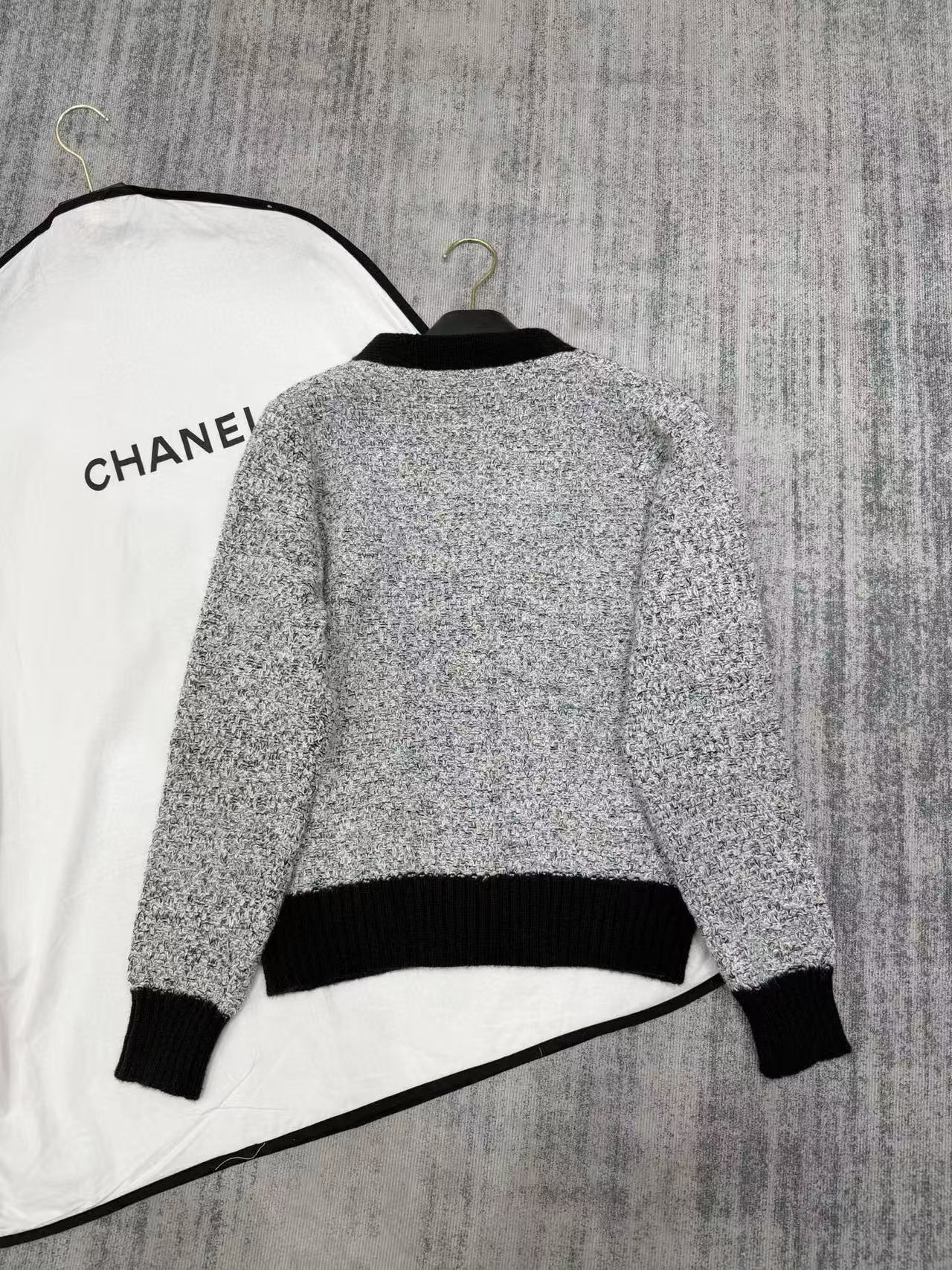 CHANE1 ダブルCレターカーディガン【50％割引+送料無料】