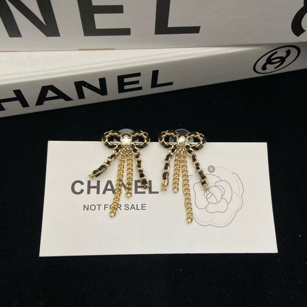 CHANE1 ボウレザータッセルイヤリング【50％割引+送料無料】